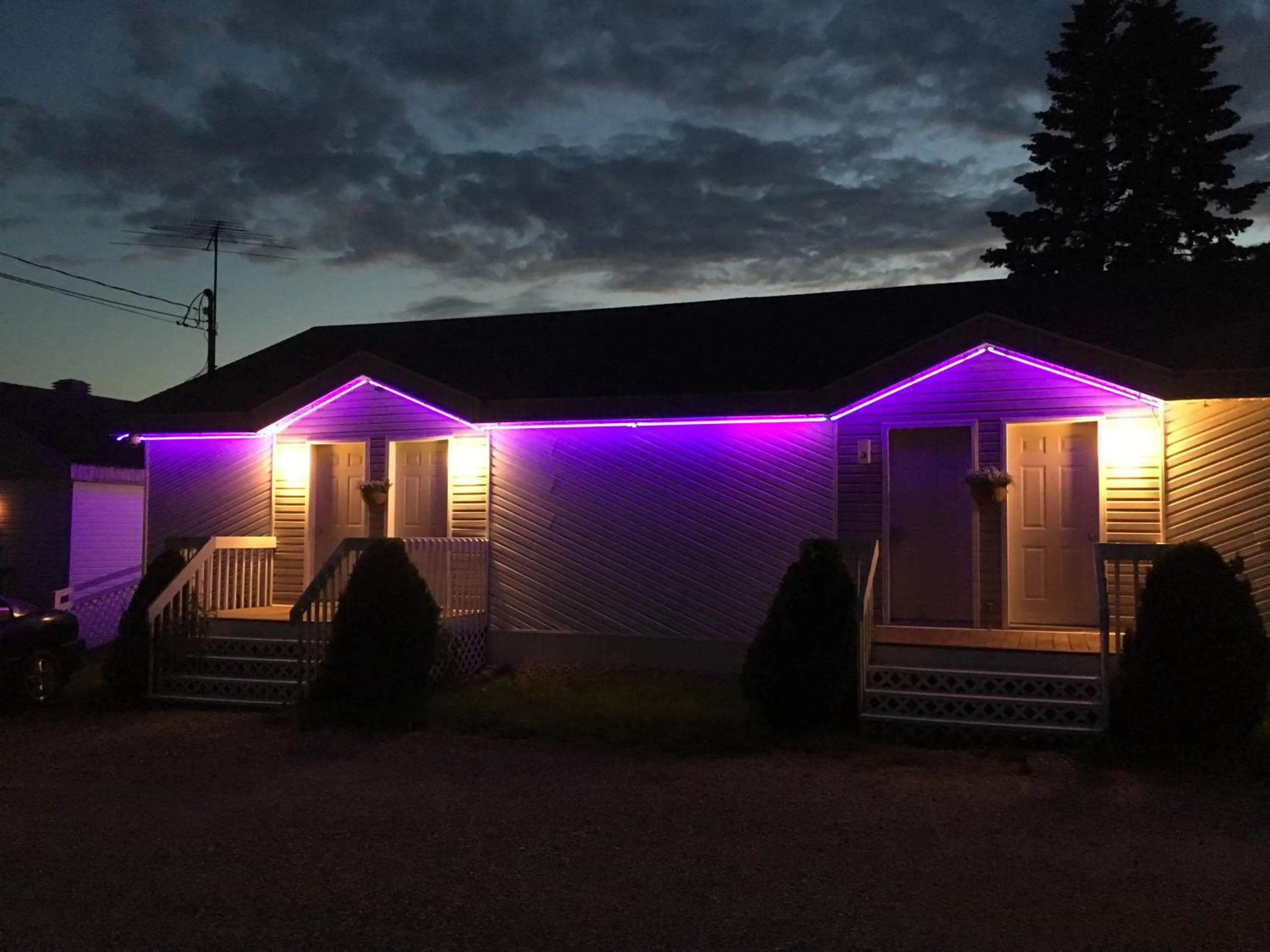 Facade/entrance in Auberge Motel Panorama
