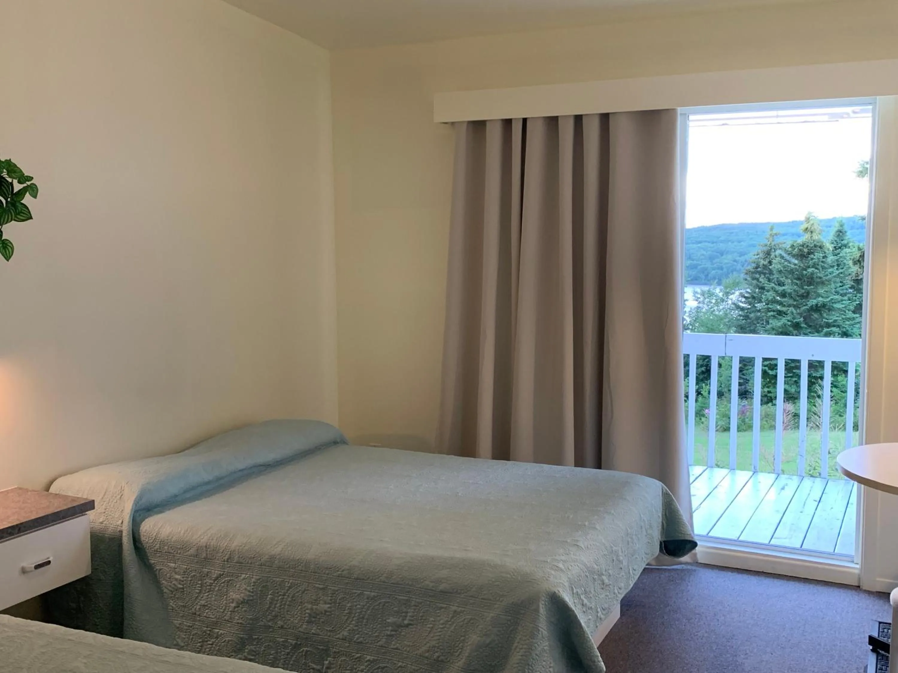 Bed in Auberge Motel Panorama