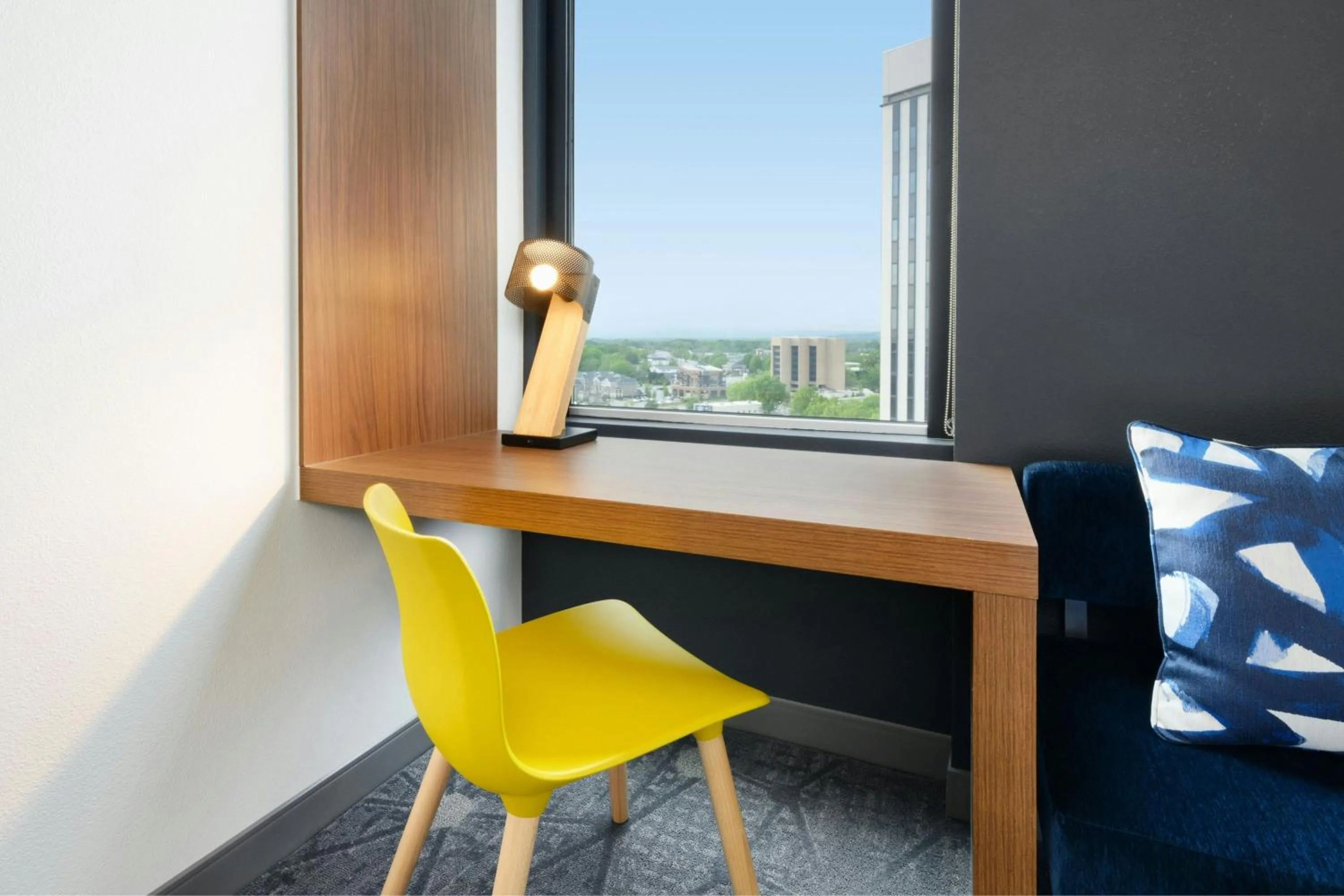 Photo of the whole room in Aloft Greenville Downtown