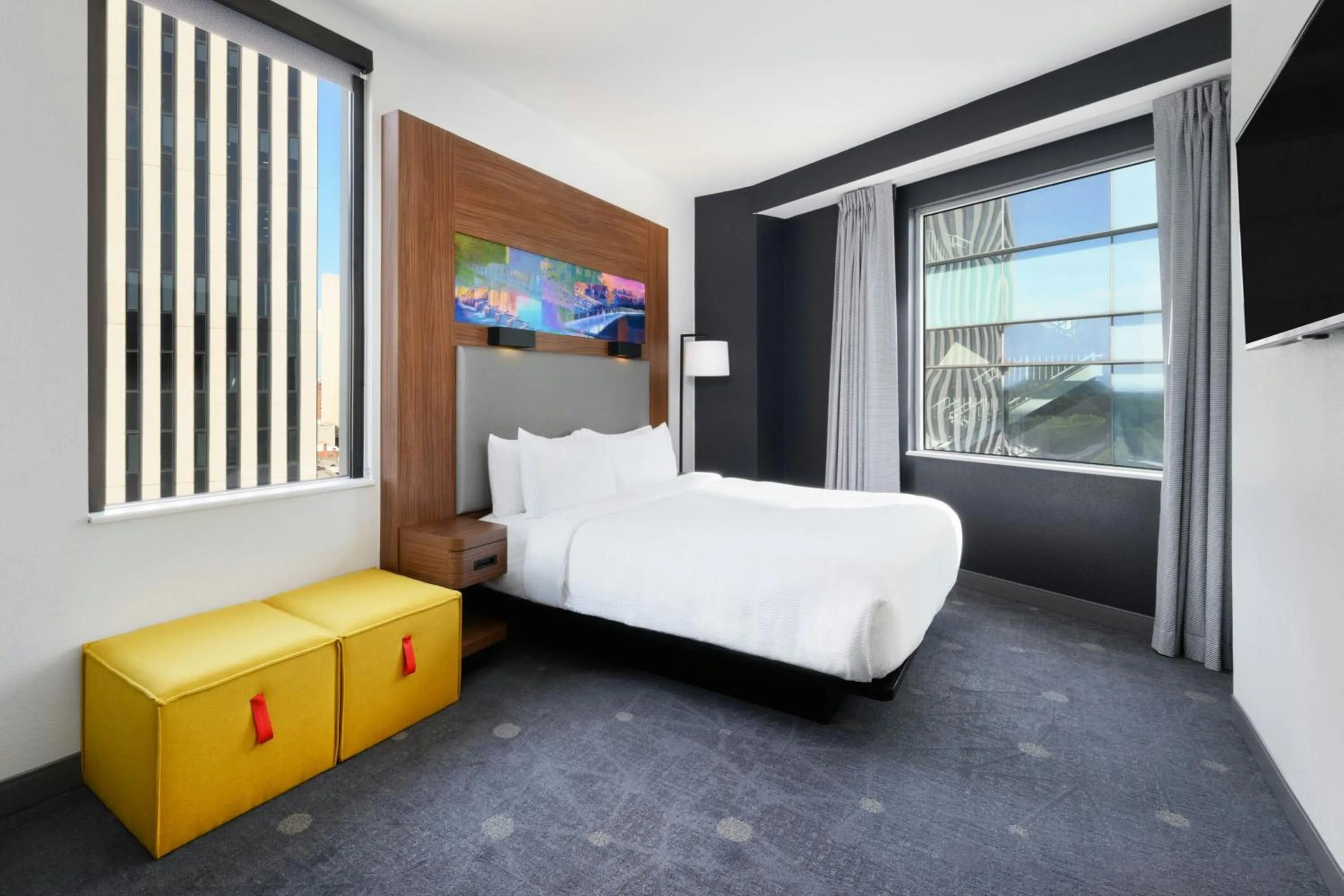 Bedroom, Bed in Aloft Greenville Downtown