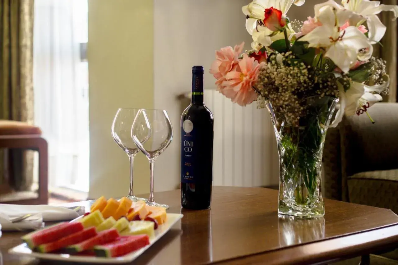 Single Room - single occupancy in Hotel Coloso Potosi Single Room - single occupancy in Hotel Coloso Potosi