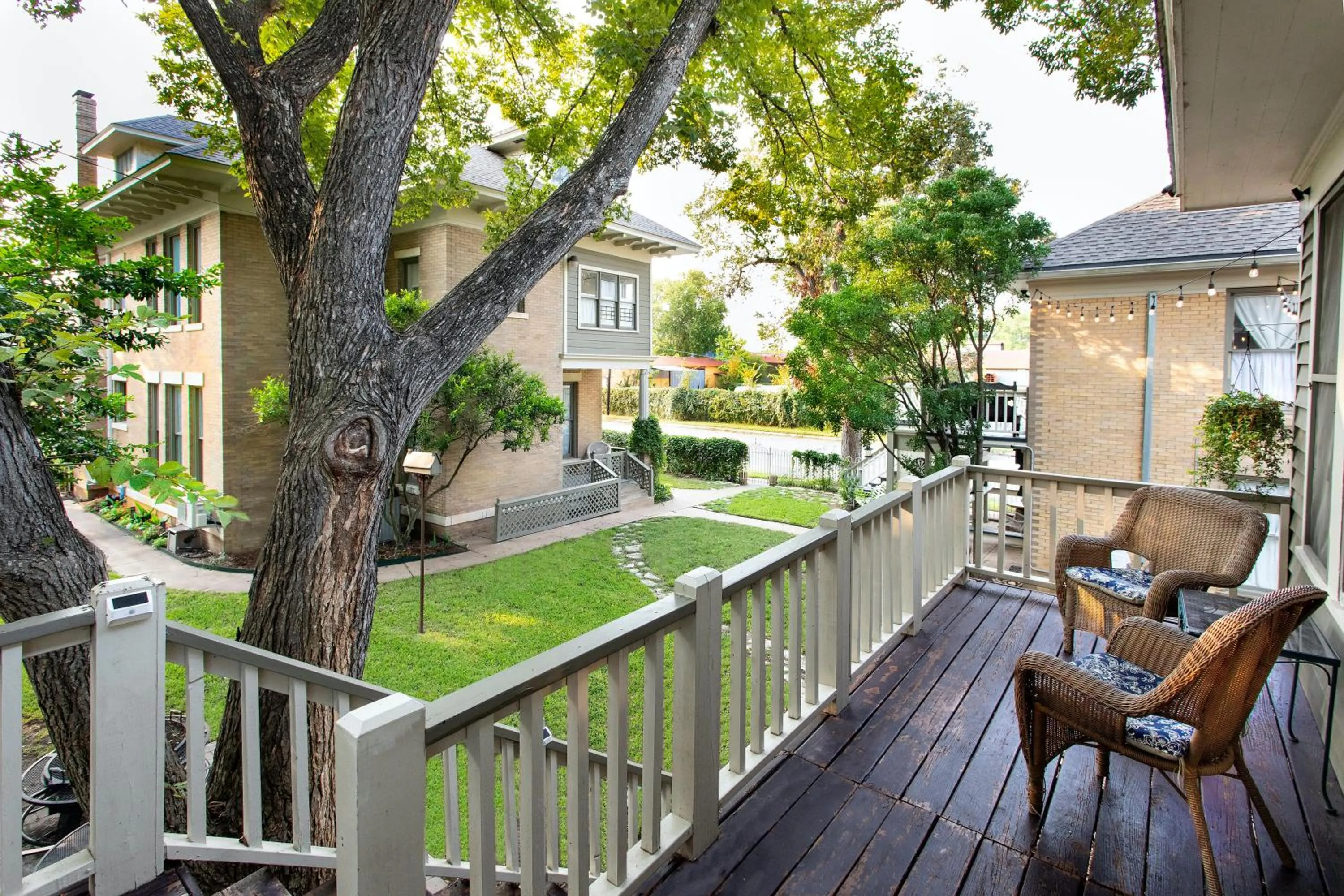 Balcony/Terrace in Katy House Bed and Breakfast