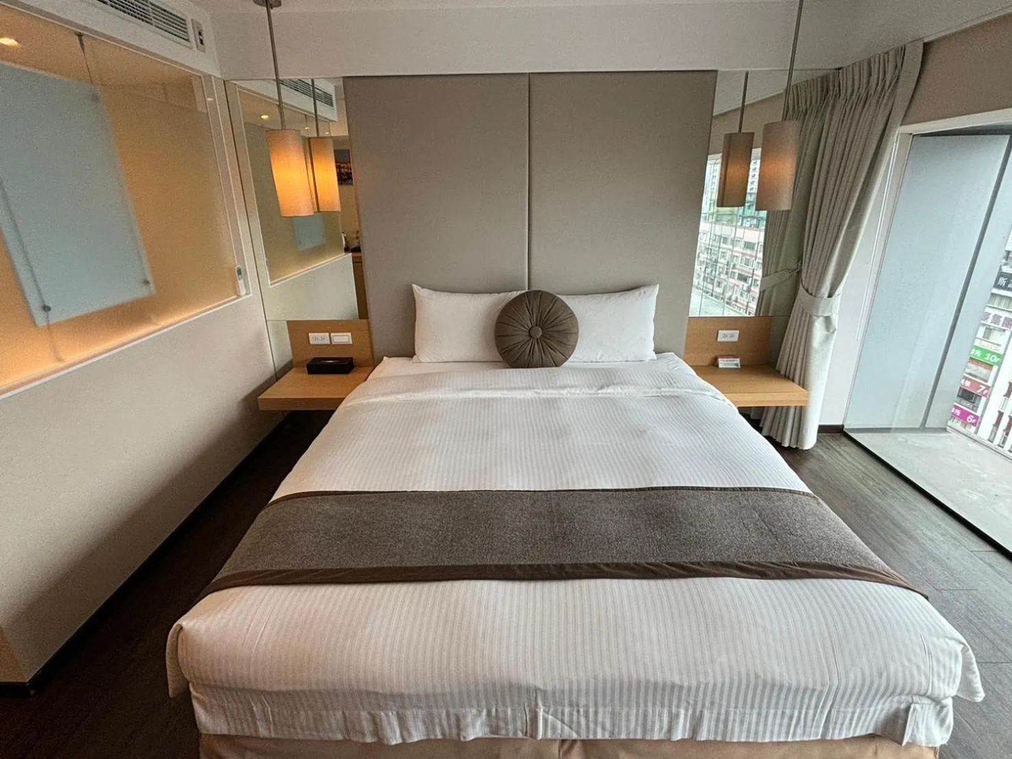Bed in Eastin Taipei Hotel