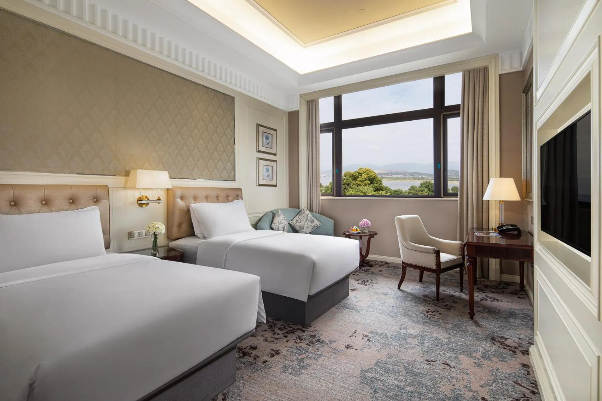 Bed in Carp Islet Resort Fuzhou