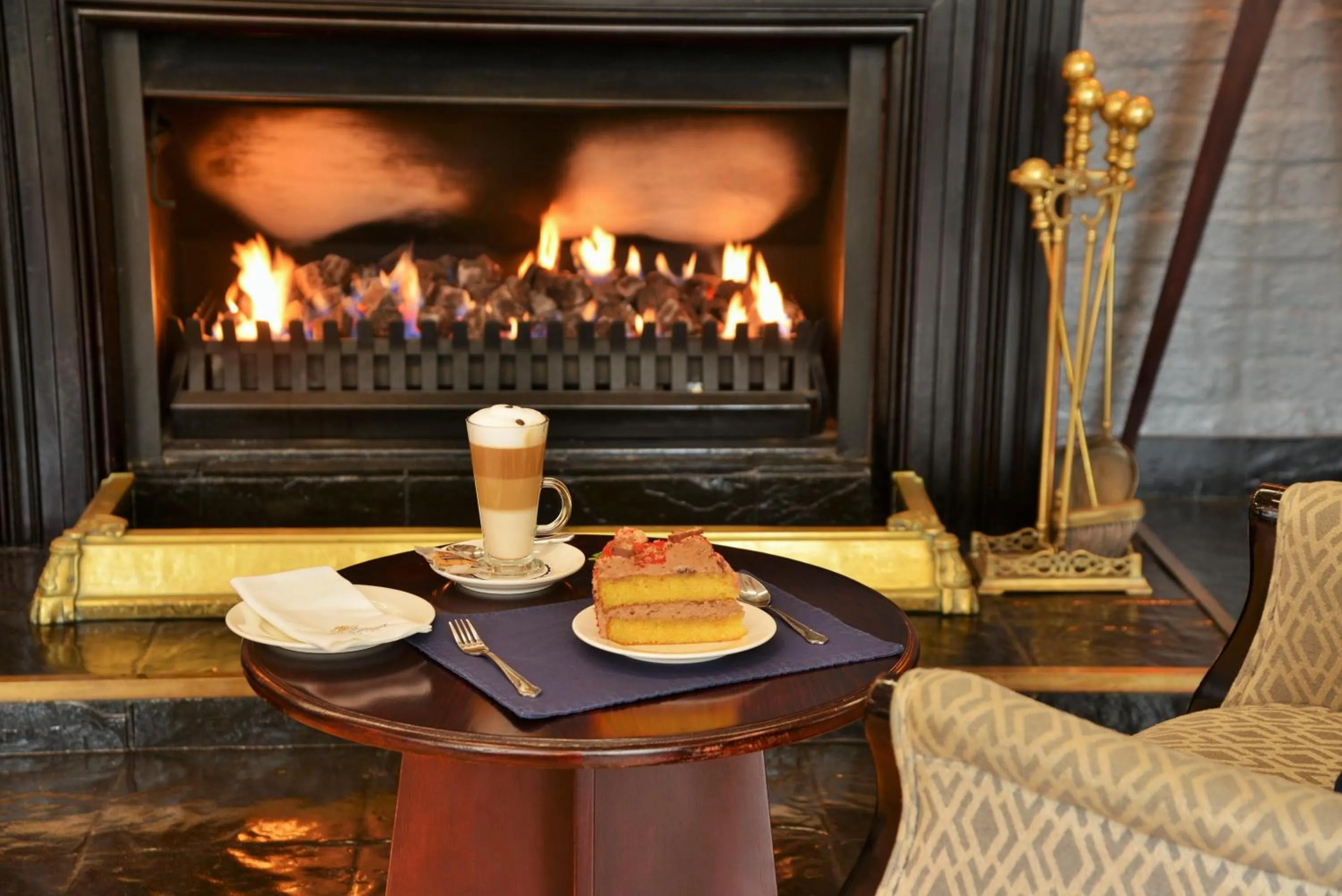 Lounge or bar in The Commodore Hotel