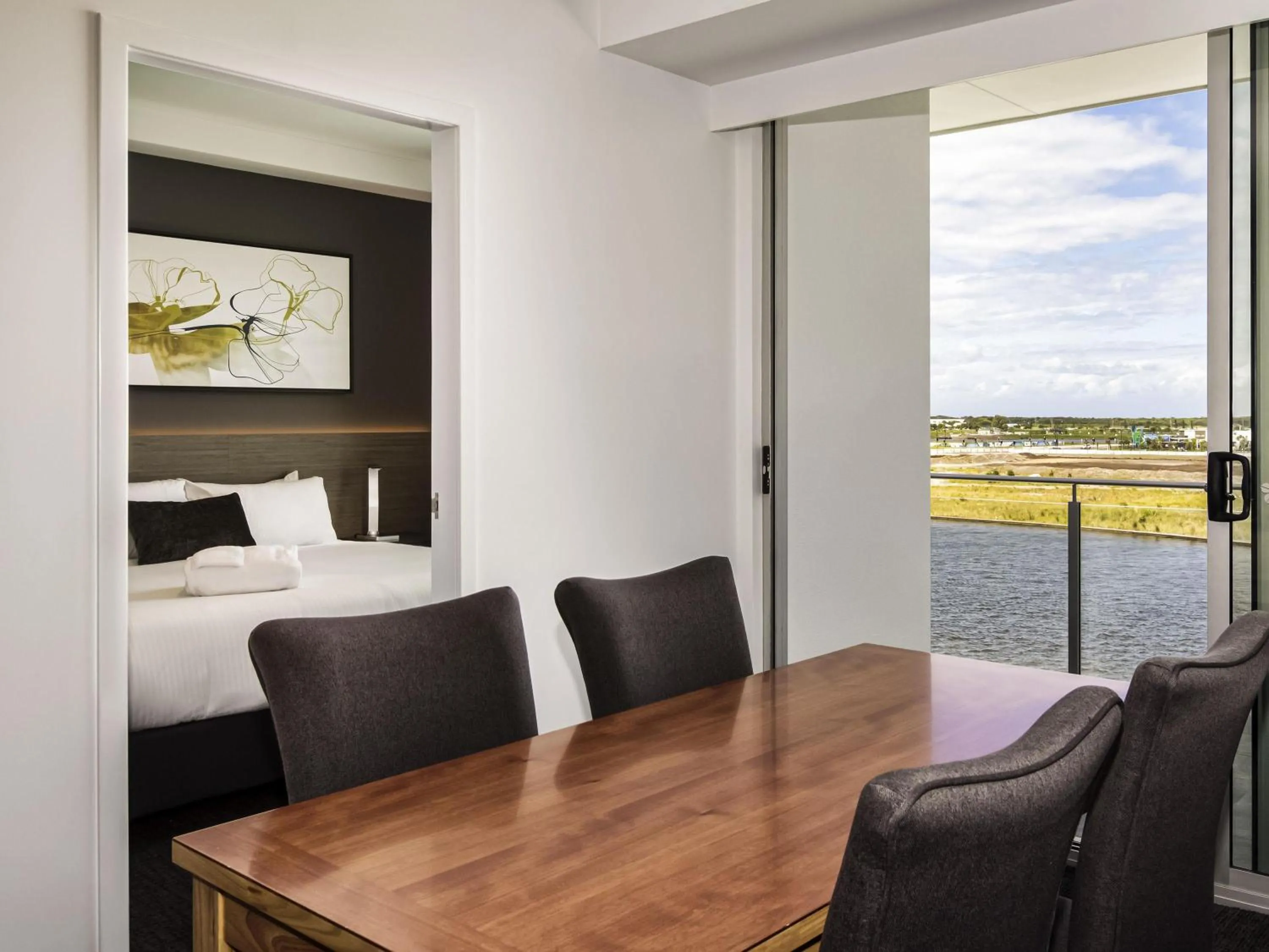 Bedroom in Mercure Sunshine Coast Kawana Waters