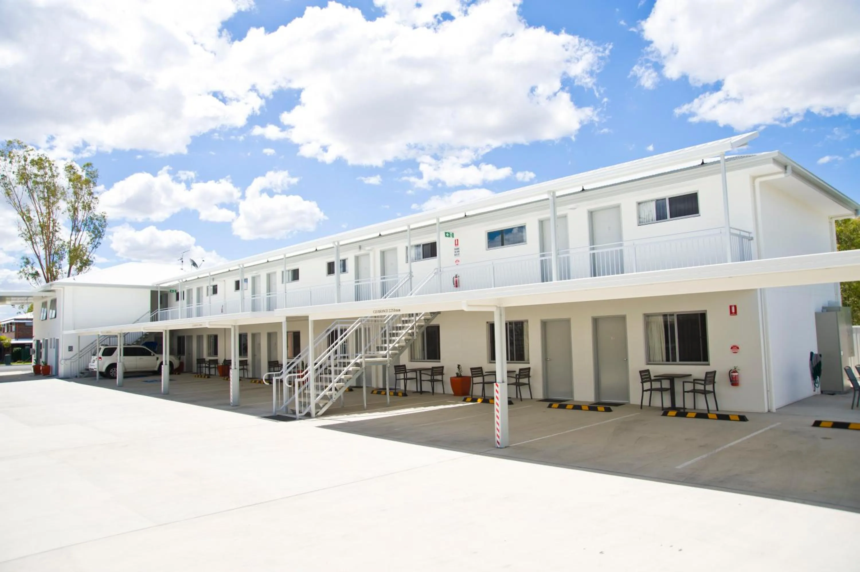 Property building in Roma Central Motel