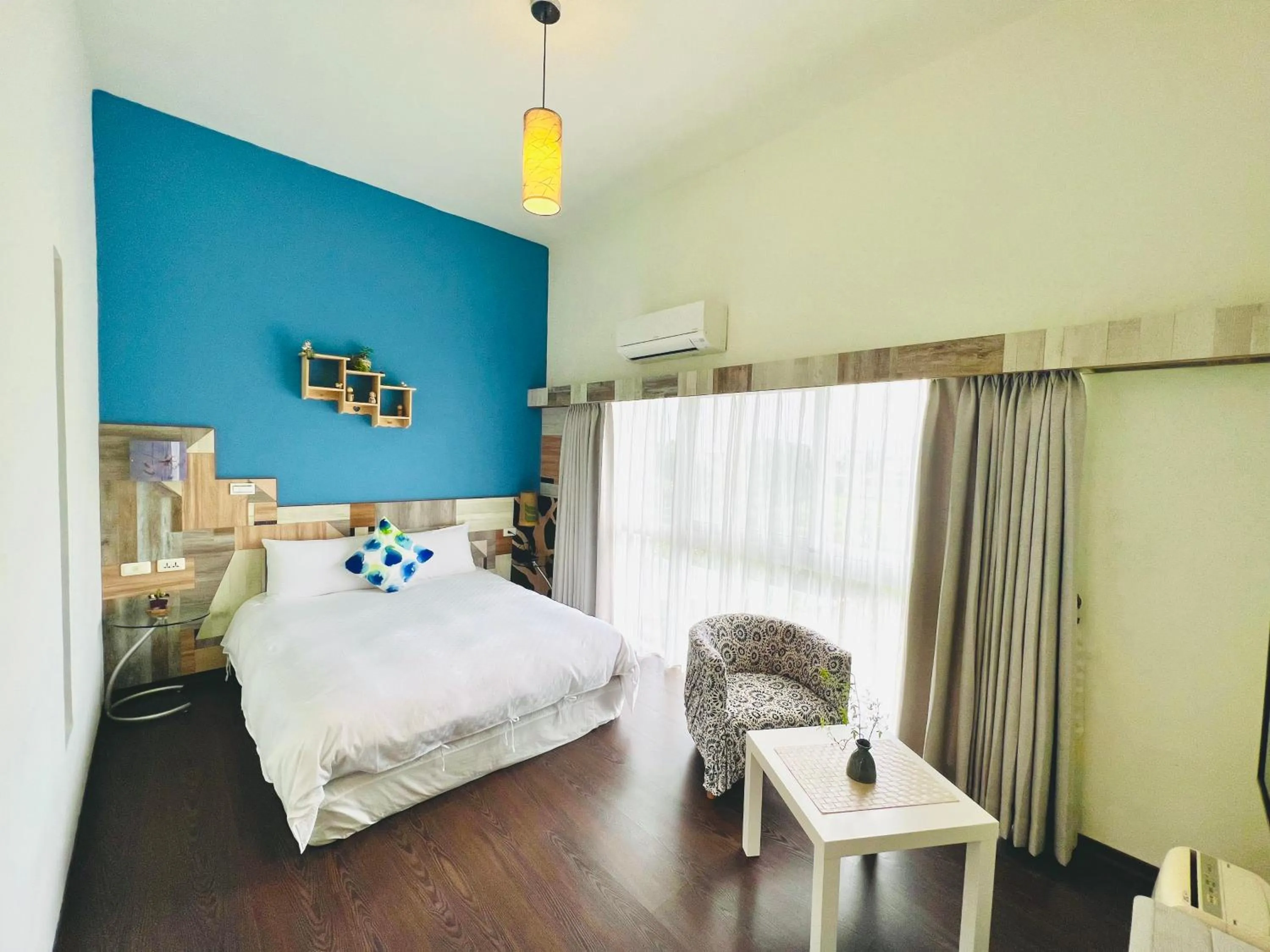 Photo of the whole room, Bed in Just Like Villa