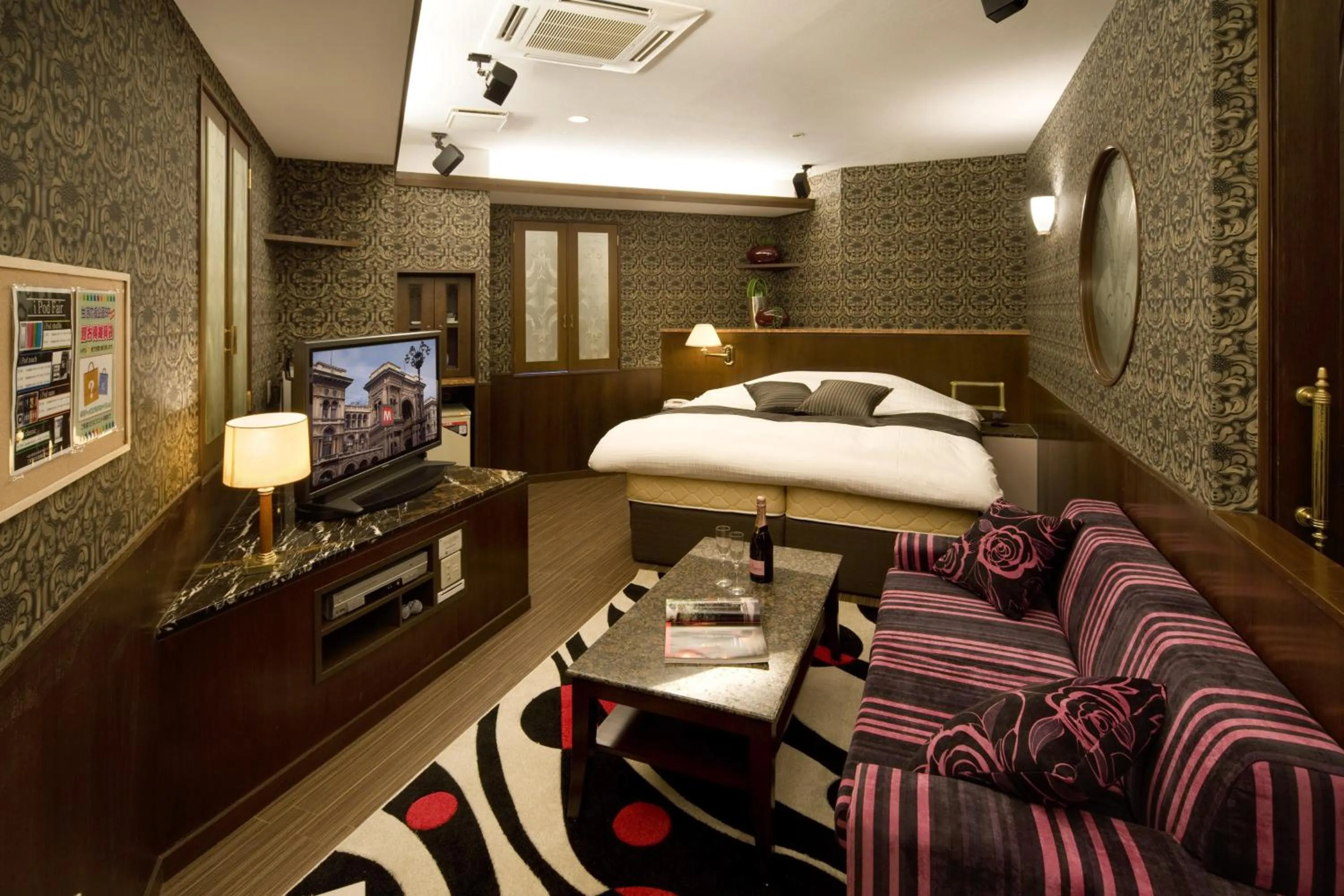 Photo of the whole room in HOTEL & SPA ISLAND (Adult Only)