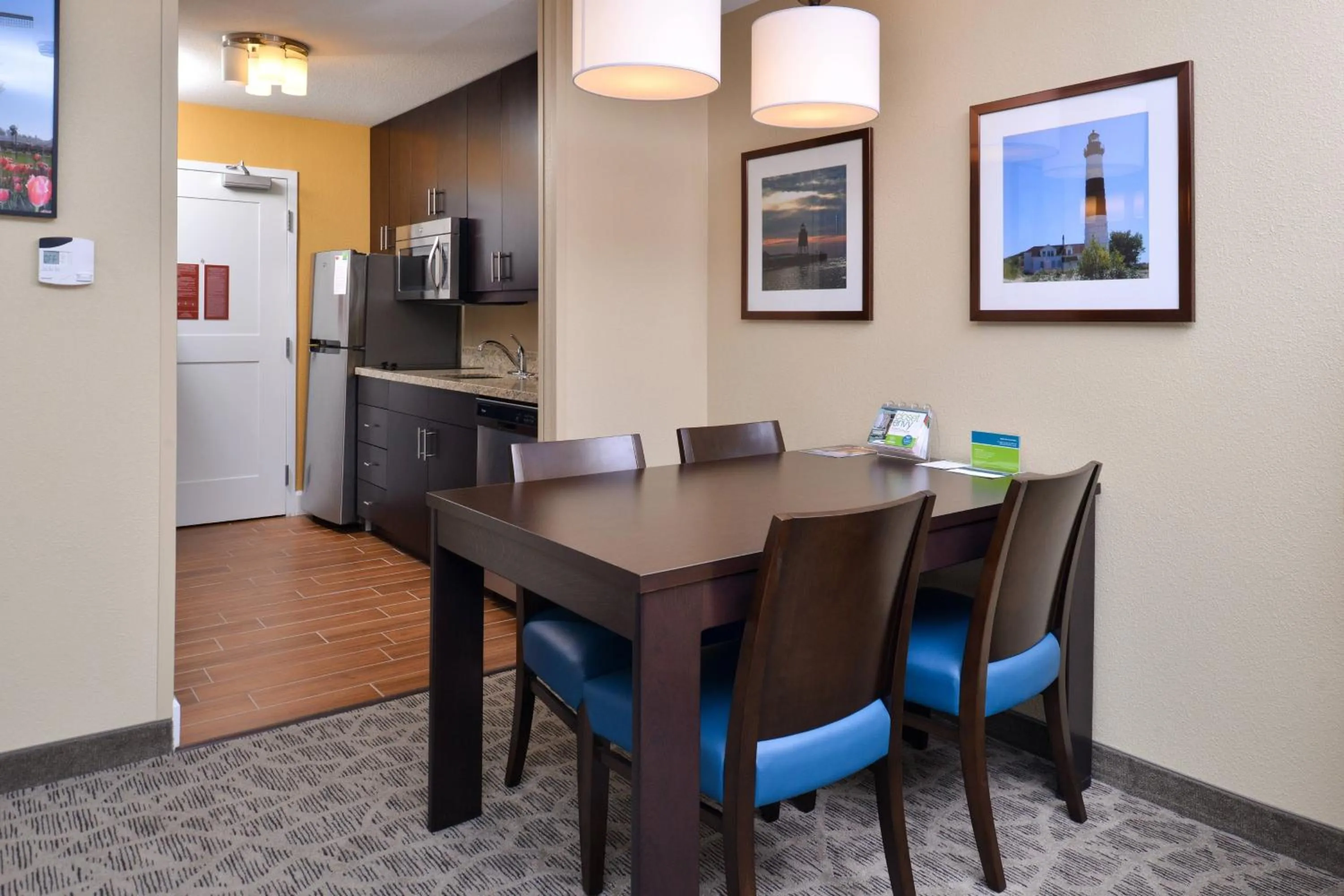 Kitchen or kitchenette in TownePlace Suites by Marriott Detroit Commerce