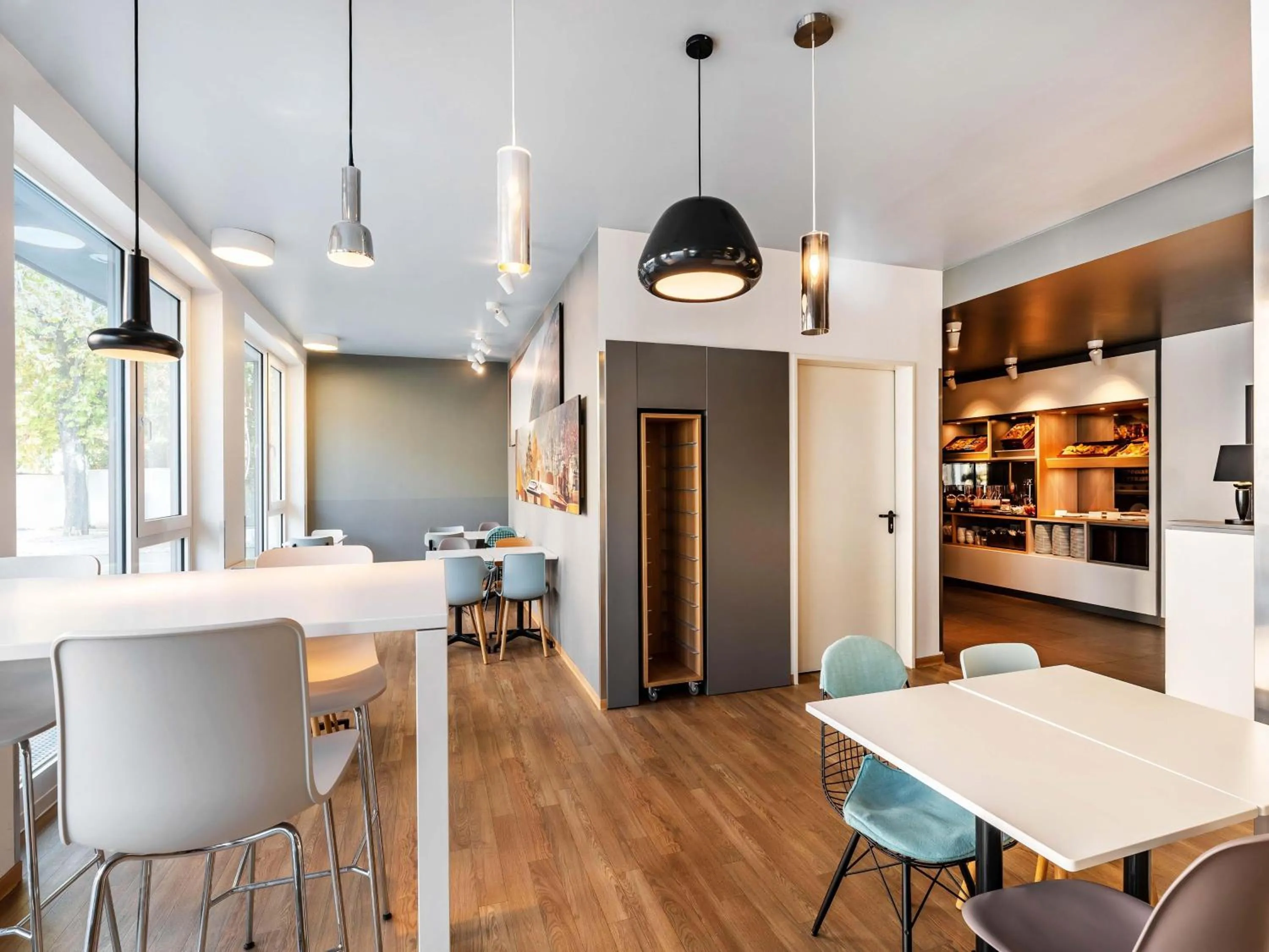 Photo of the whole room in B&B Hotel Weil am Rhein/Basel