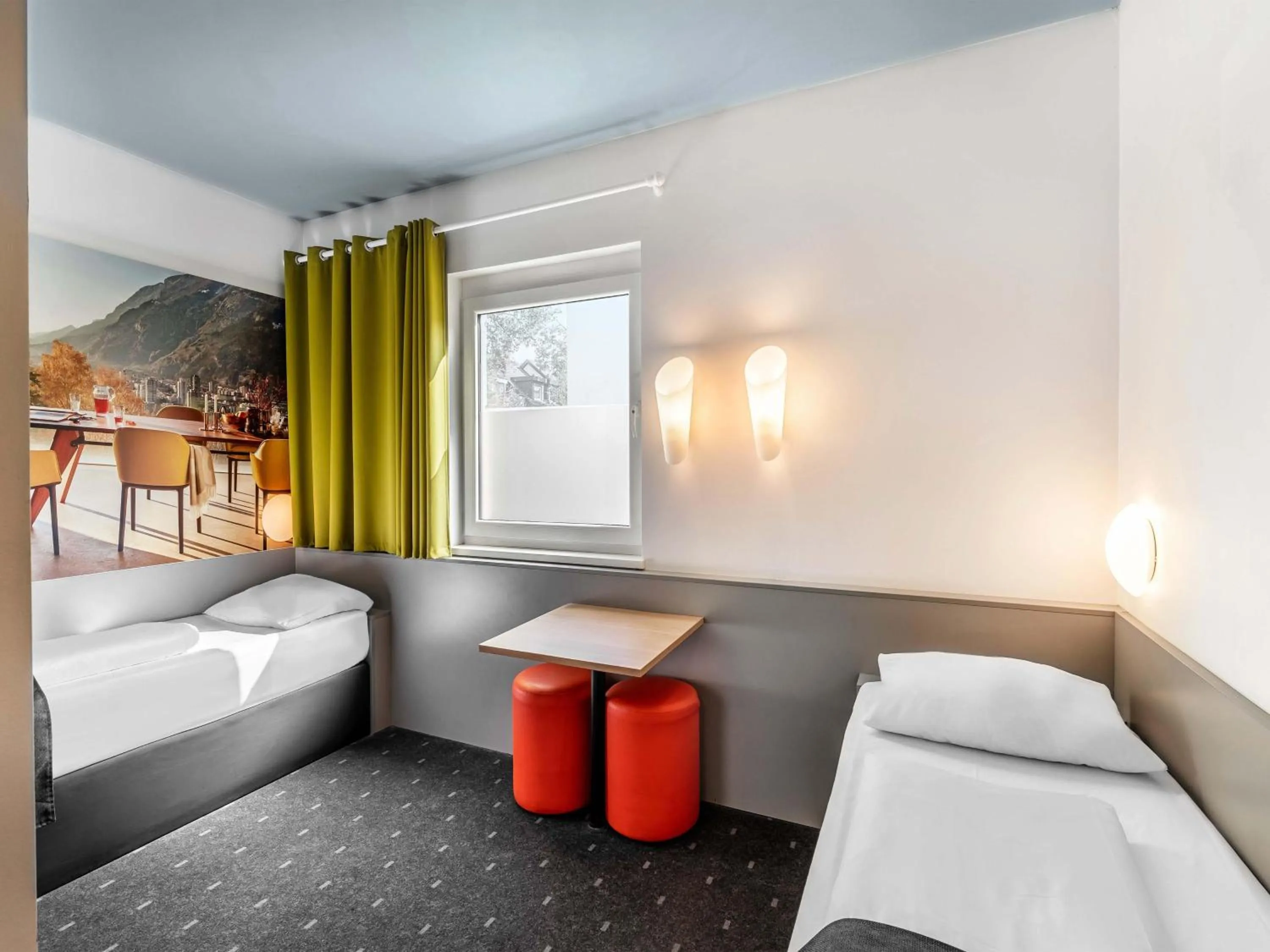 Photo of the whole room, Bed in B&B Hotel Weil am Rhein/Basel