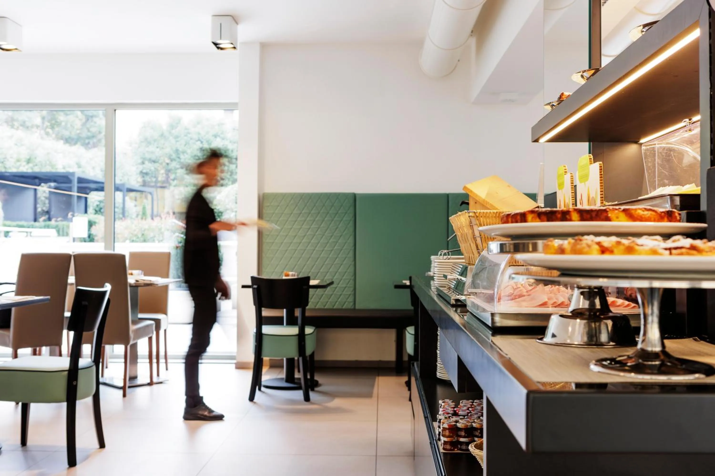 Buffet breakfast in Mh Florence Hotel & Spa