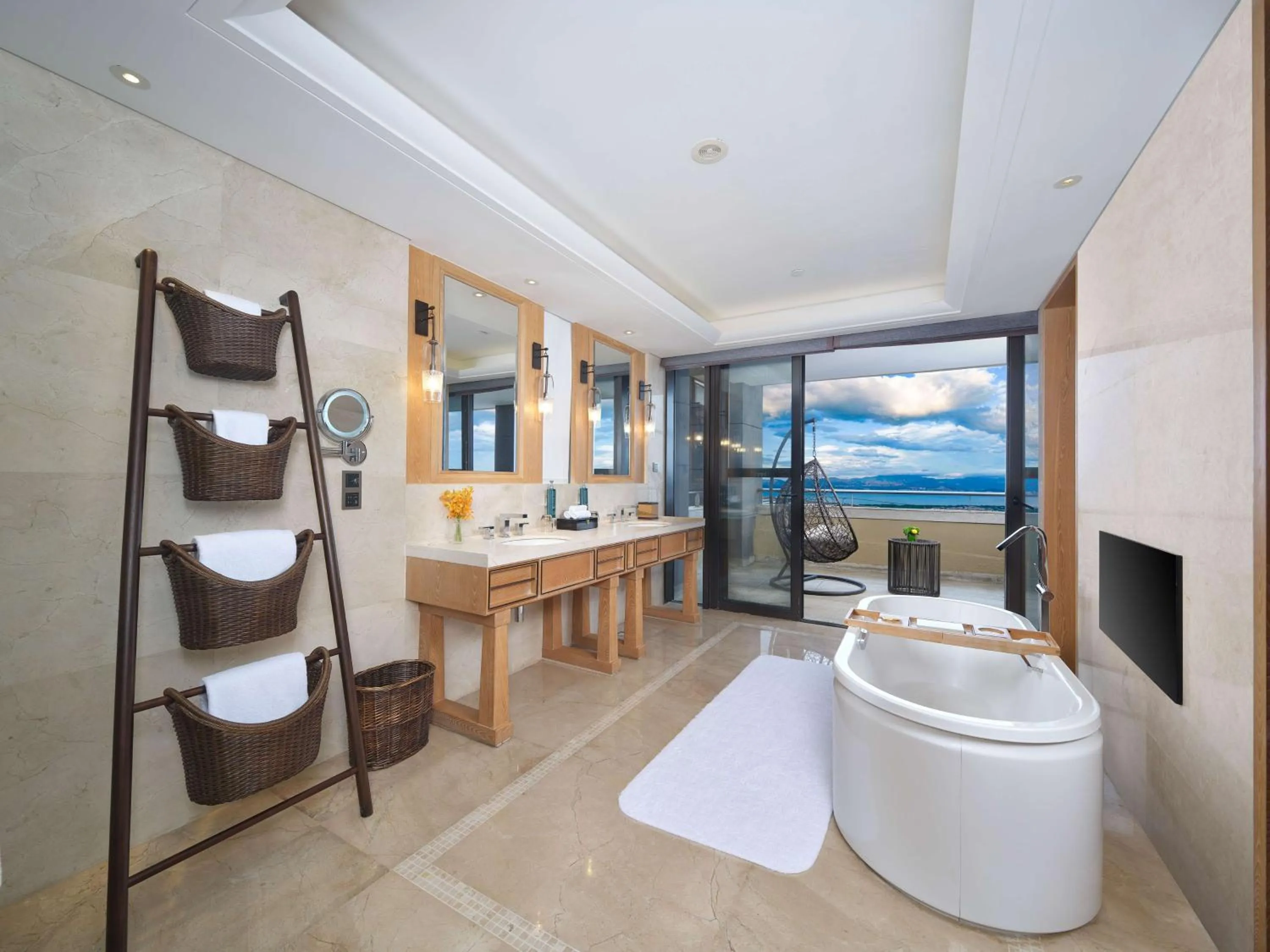 Bathroom in Hilton Dali Resort & Spa