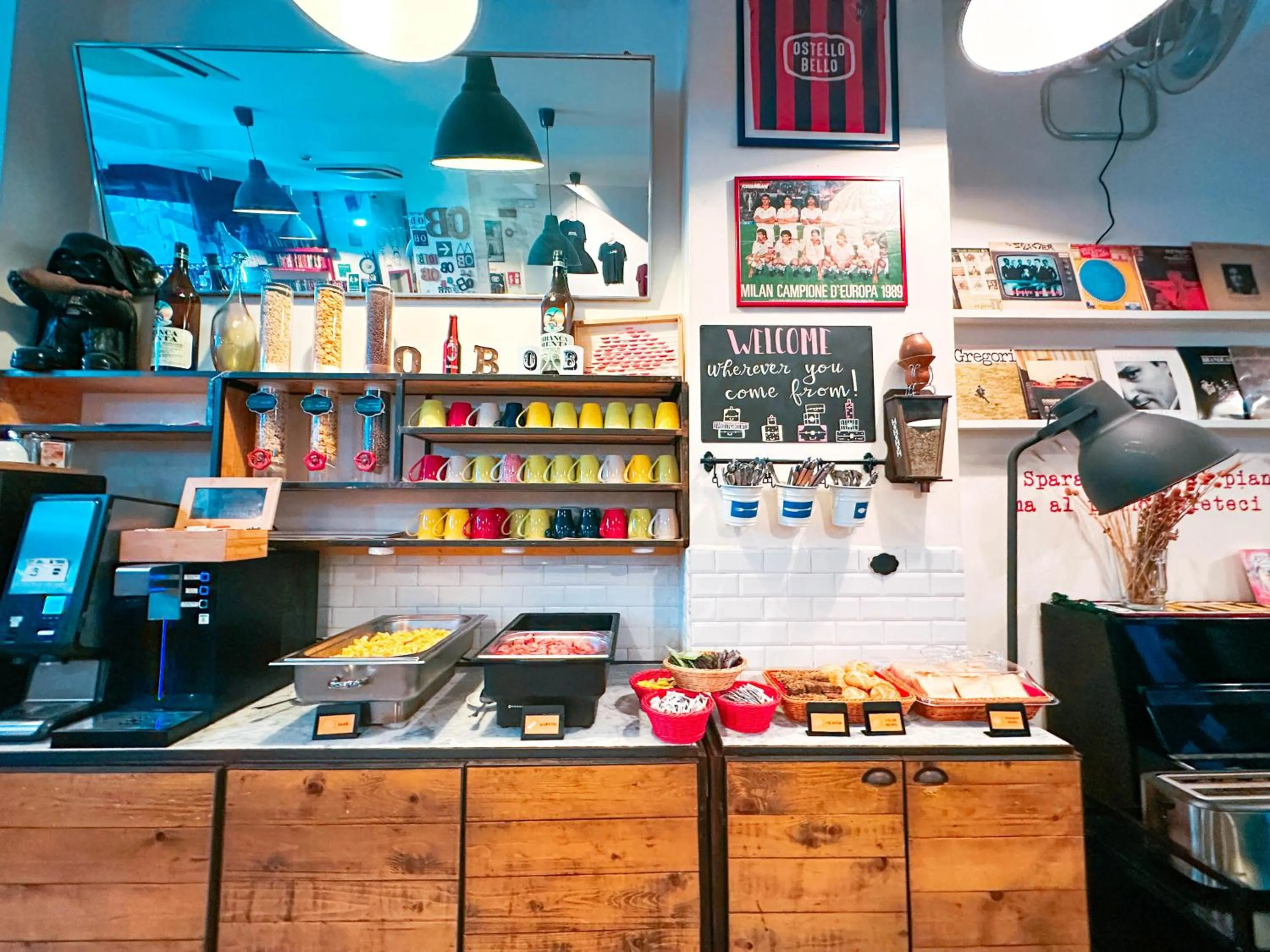 Breakfast in Ostello Bello Milano Duomo