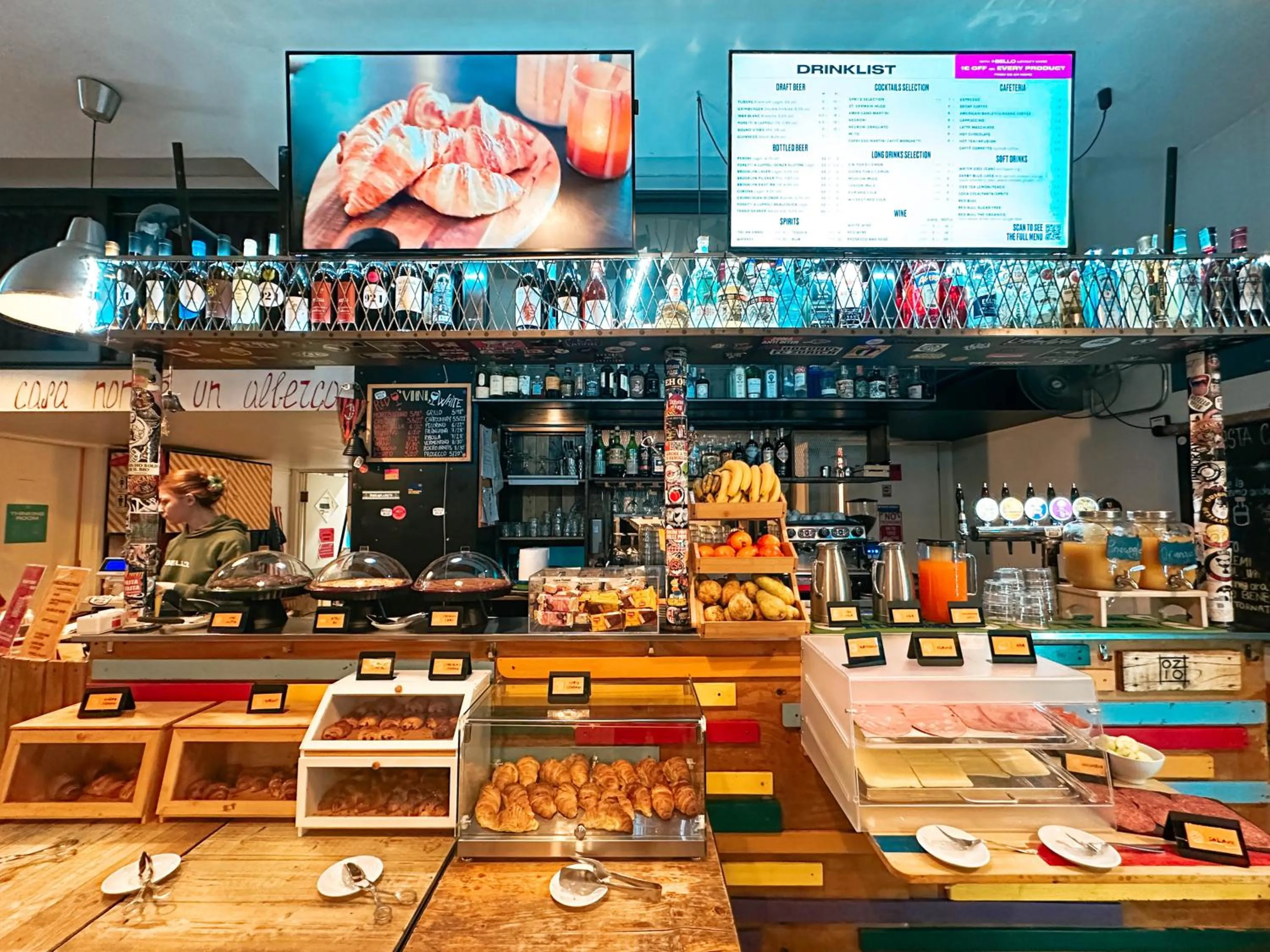 Food and drinks in Ostello Bello Milano Duomo