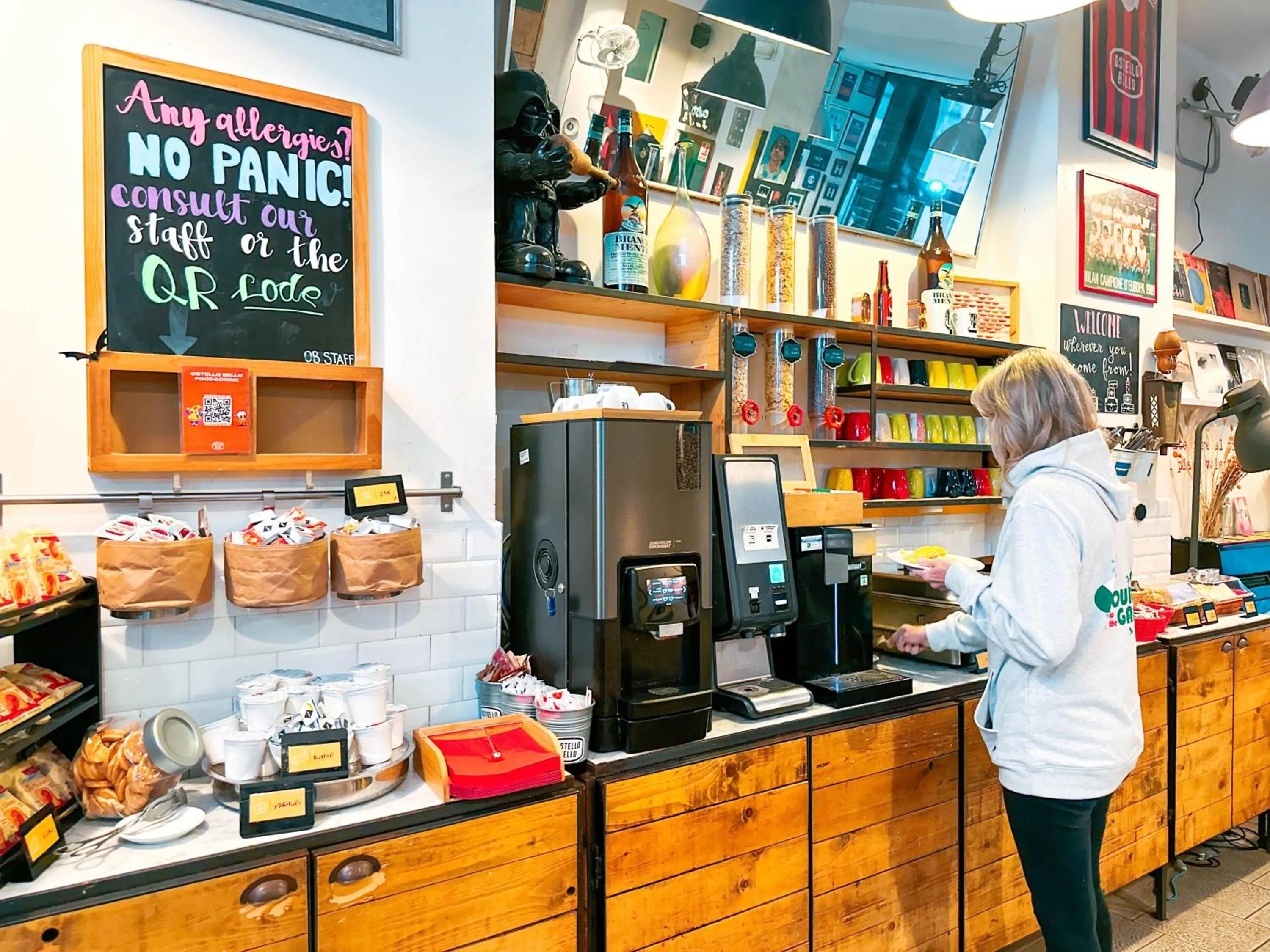 Breakfast in Ostello Bello Milano Duomo