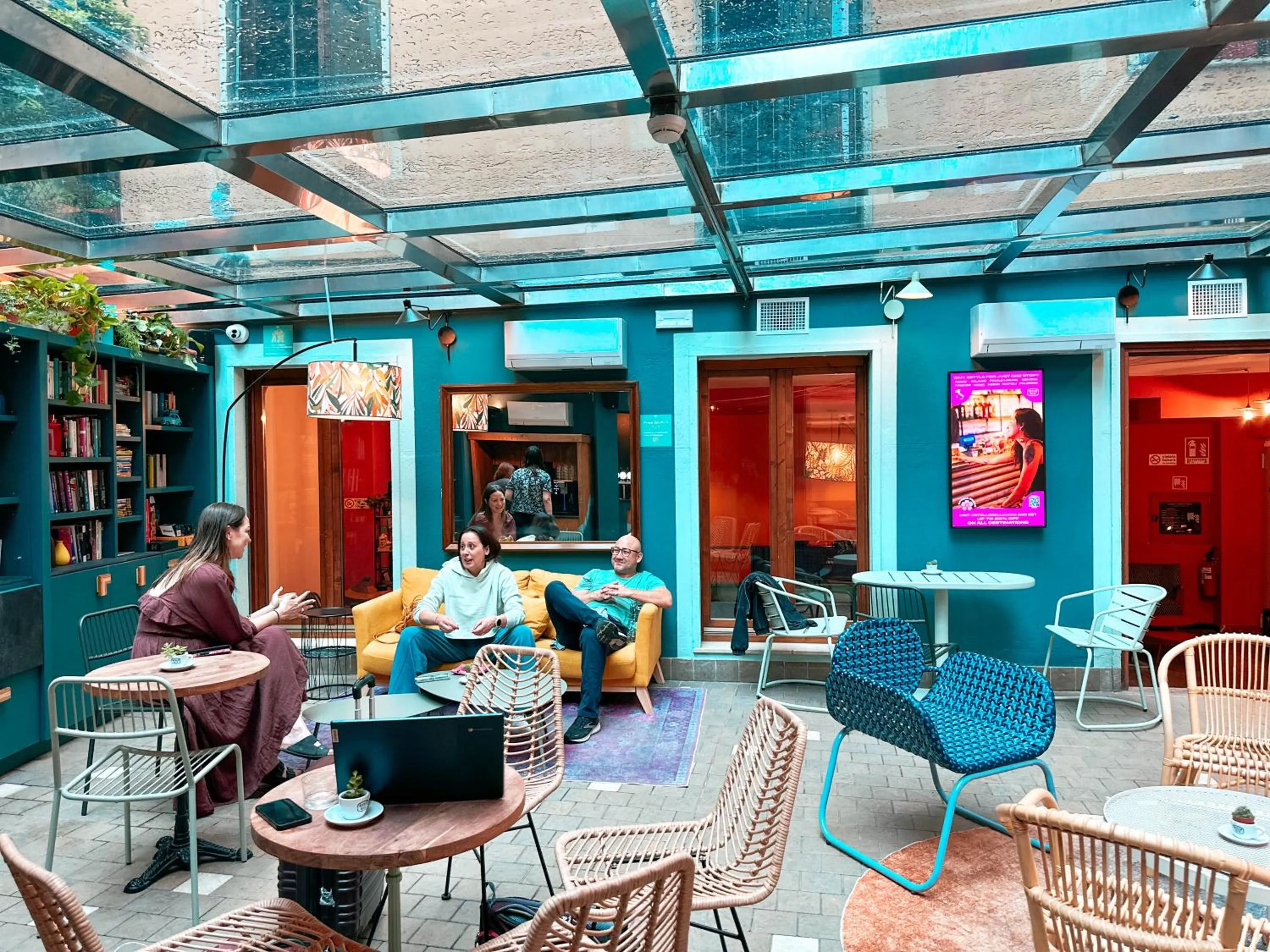 minibar in Ostello Bello Milano Duomo