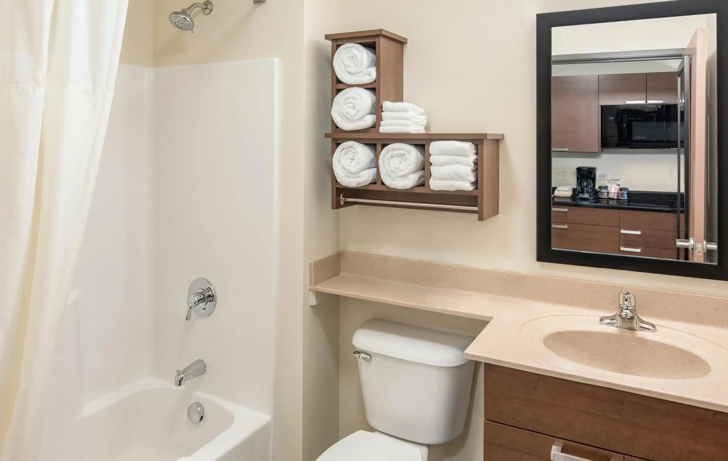 Standard Queen Room in My Place Hotel-Brookings, SD Standard Queen Room in My Place Hotel-Brookings, SD