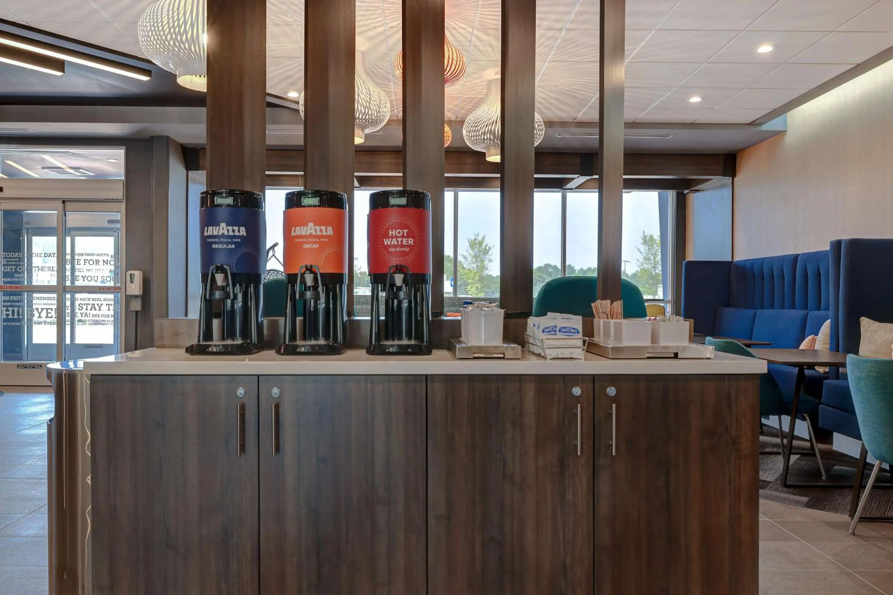 Lobby or reception in Tru by Hilton Lithia Springs, GA