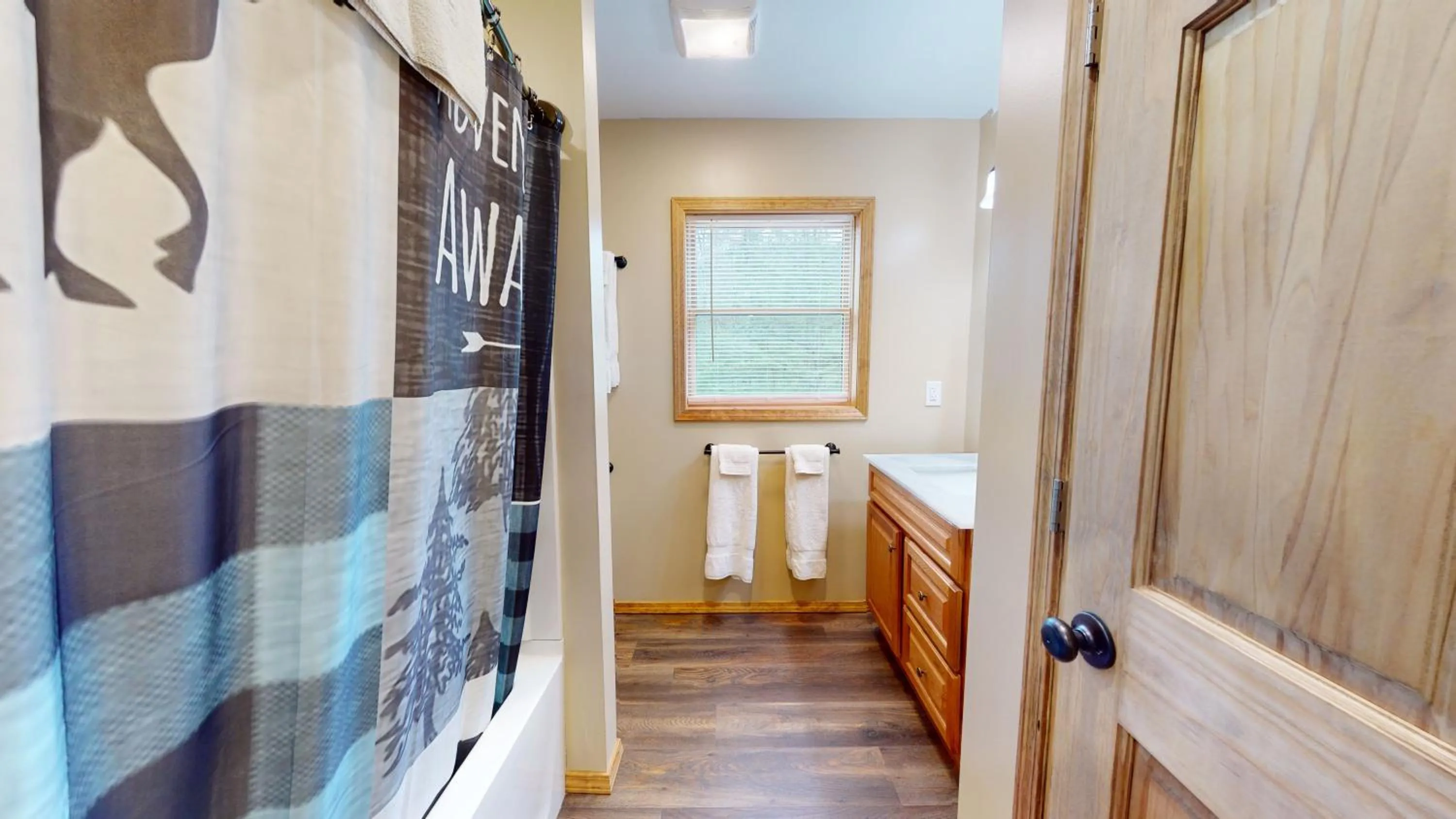 Bathroom in Rough Cut Lodge