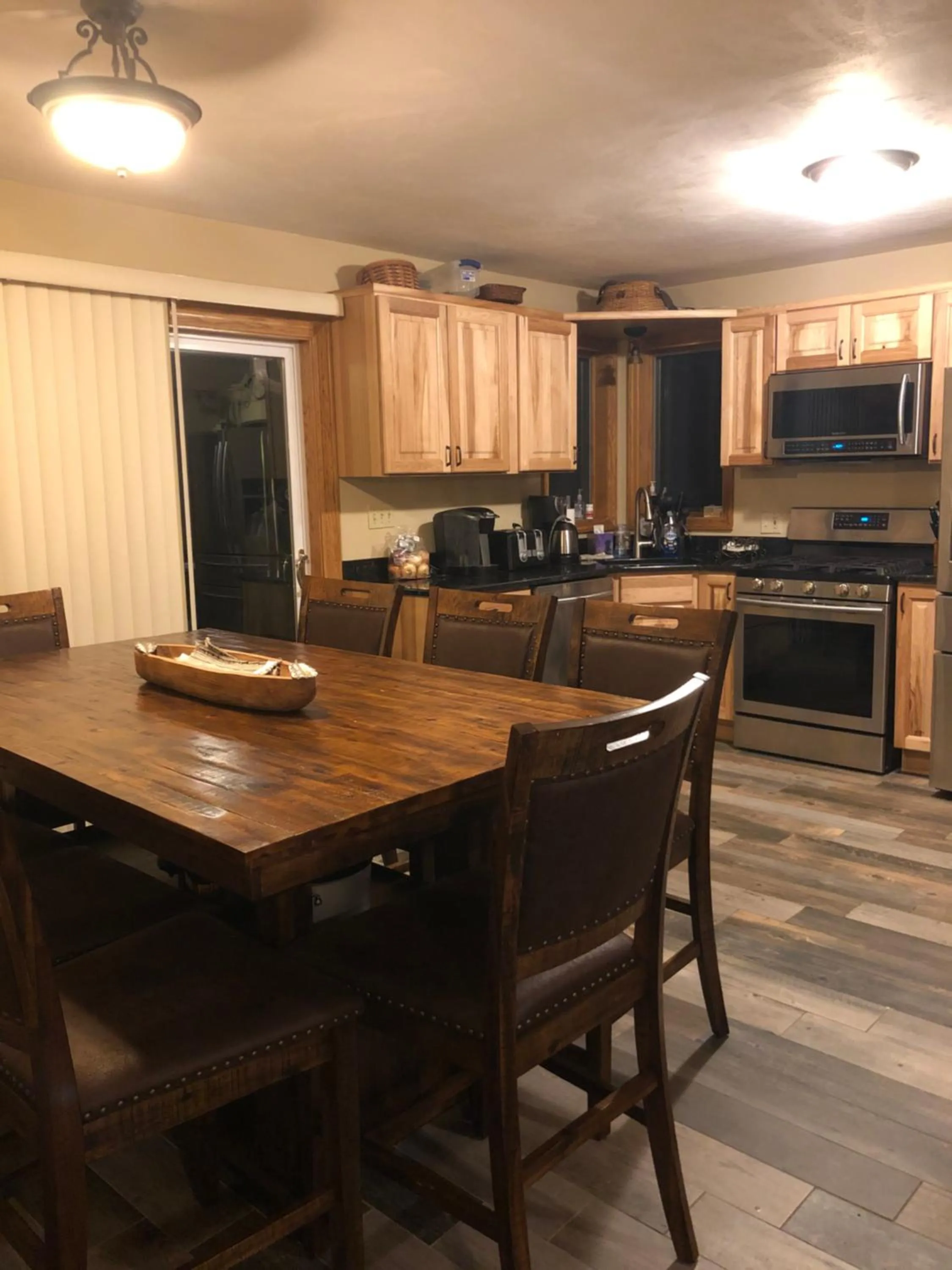 Kitchen or kitchenette in Rough Cut Lodge