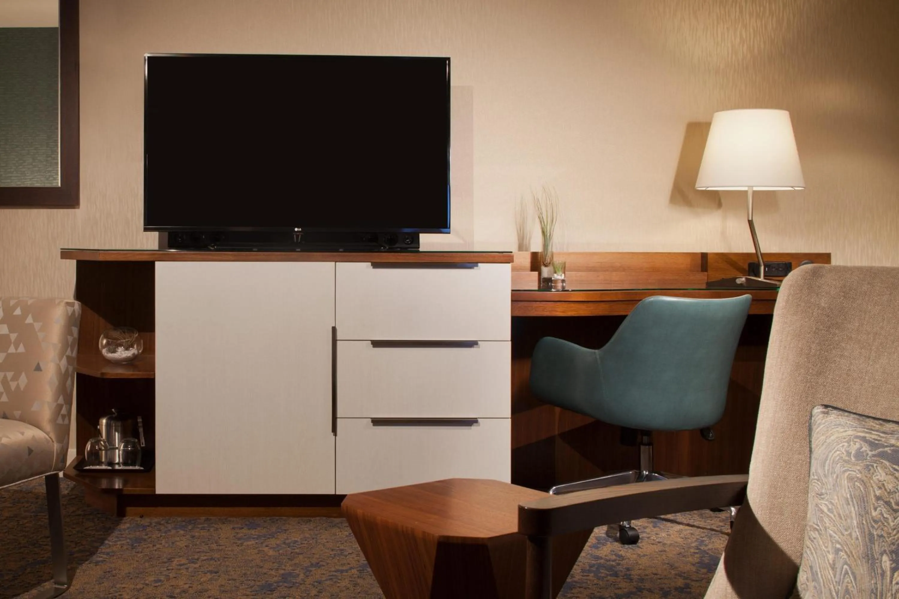 Photo of the whole room in The Westin Dallas Downtown