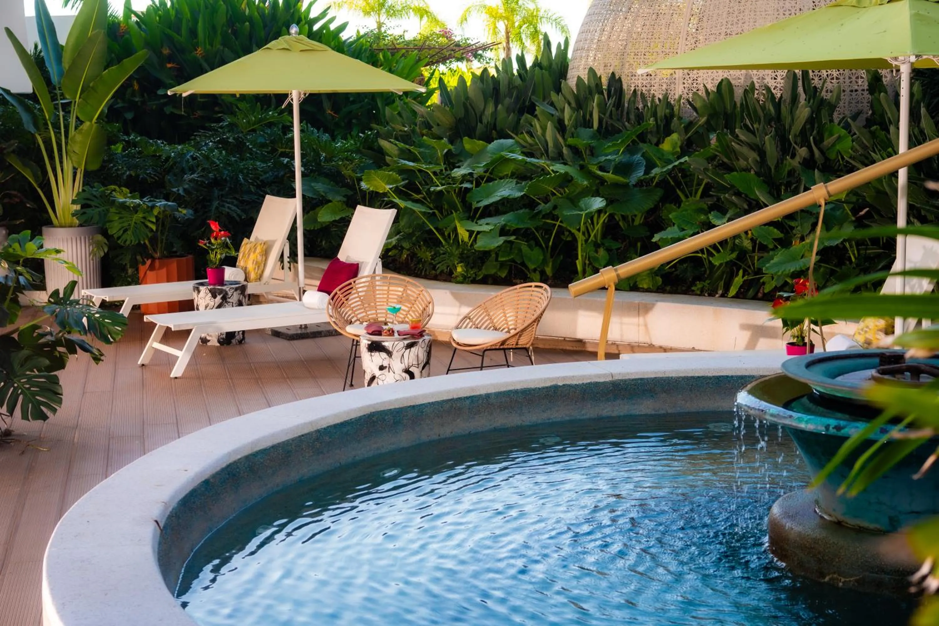 Day in Almar LGBT Luxury Resort