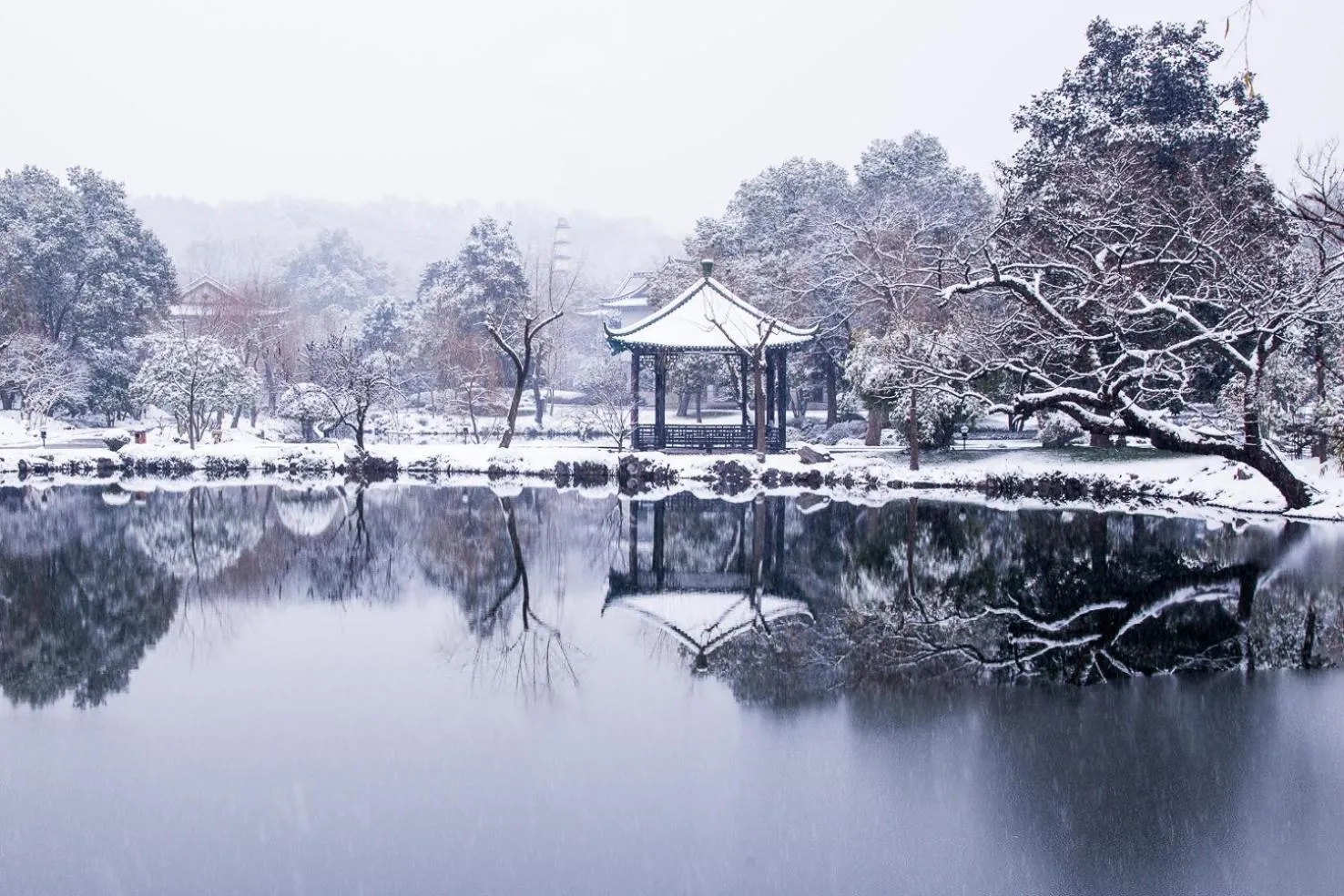 Winter in West Lake State Guest House