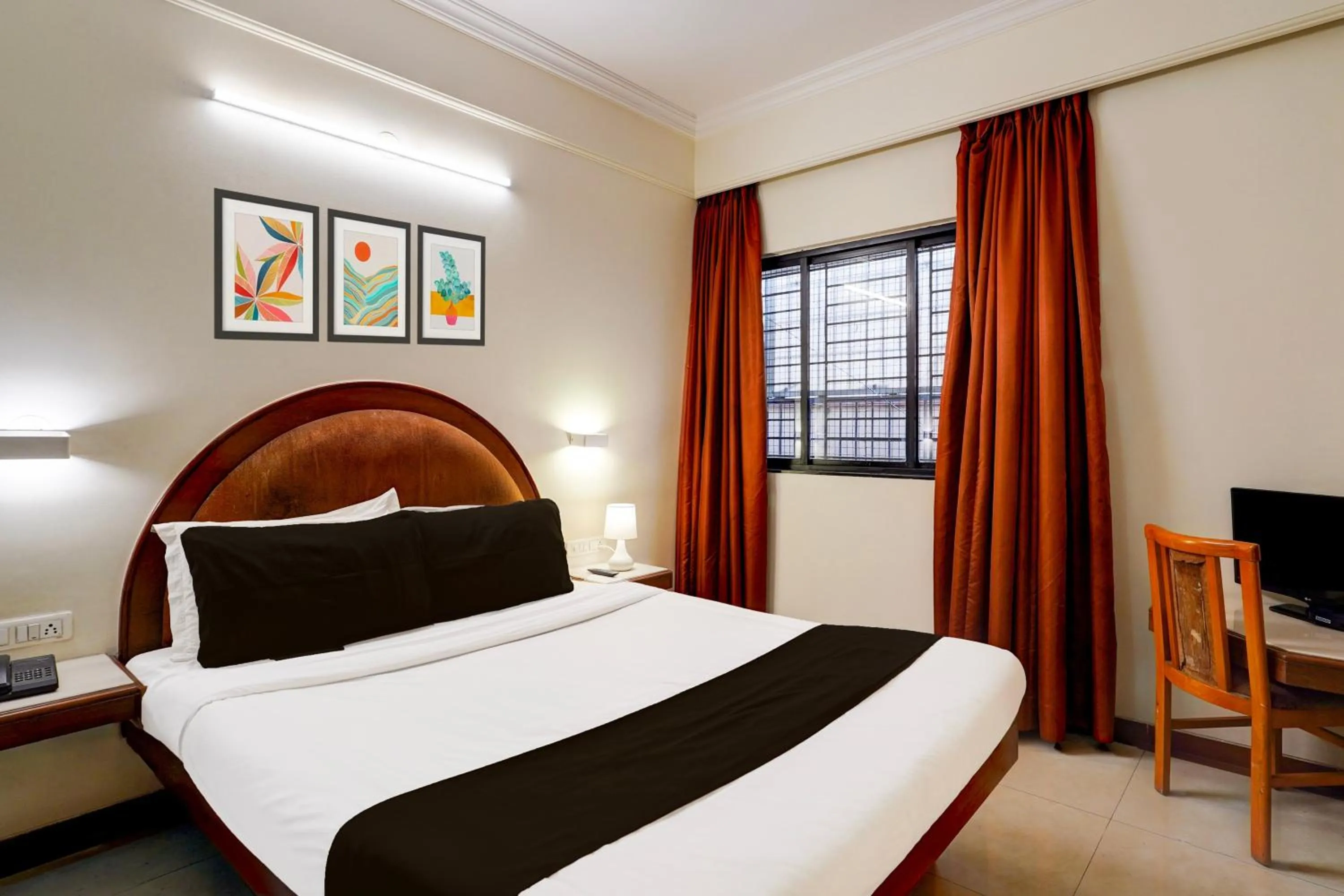 Bedroom, Bed in Super Hotel O Thimmaiah Rd Rajajinagar