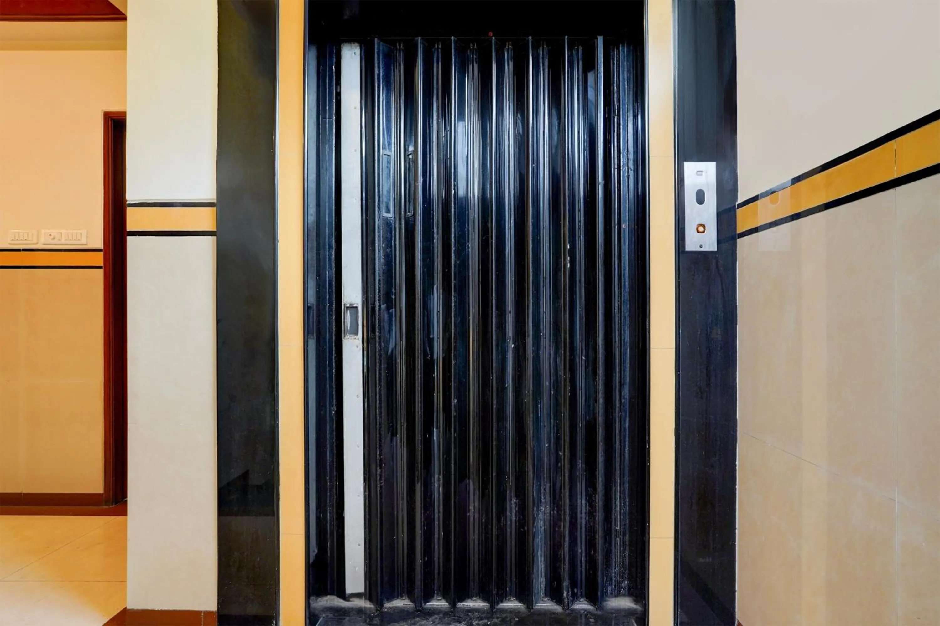 Lobby or reception in Super Hotel O Thimmaiah Rd Rajajinagar