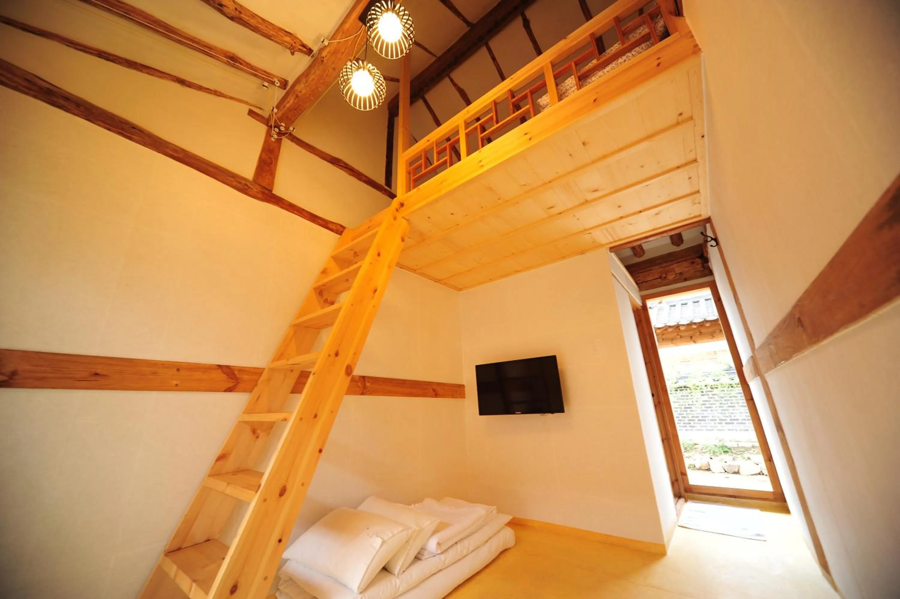 Bedroom, Bed in GaEunChae