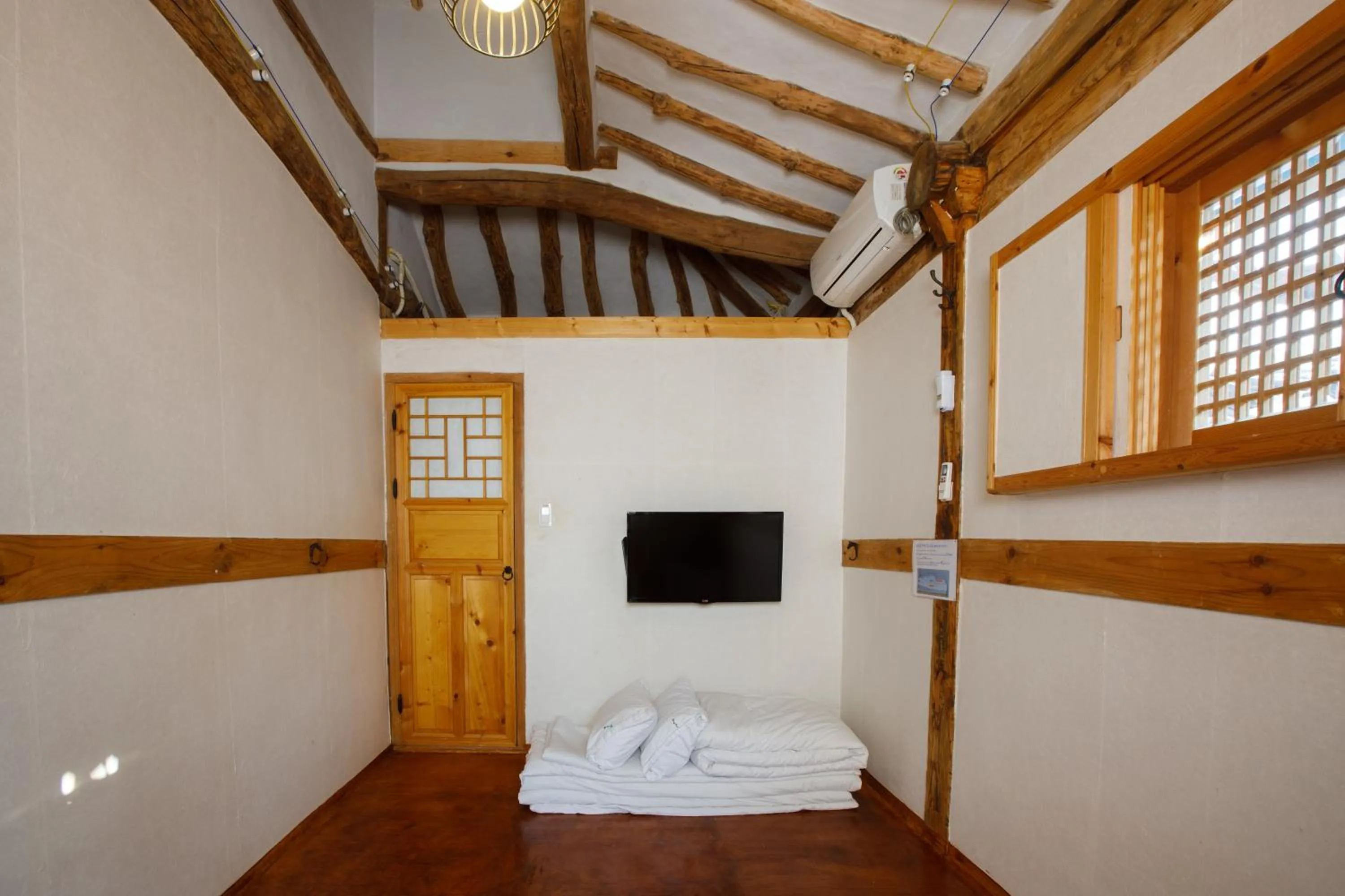 Bedroom, Bed in GaEunChae