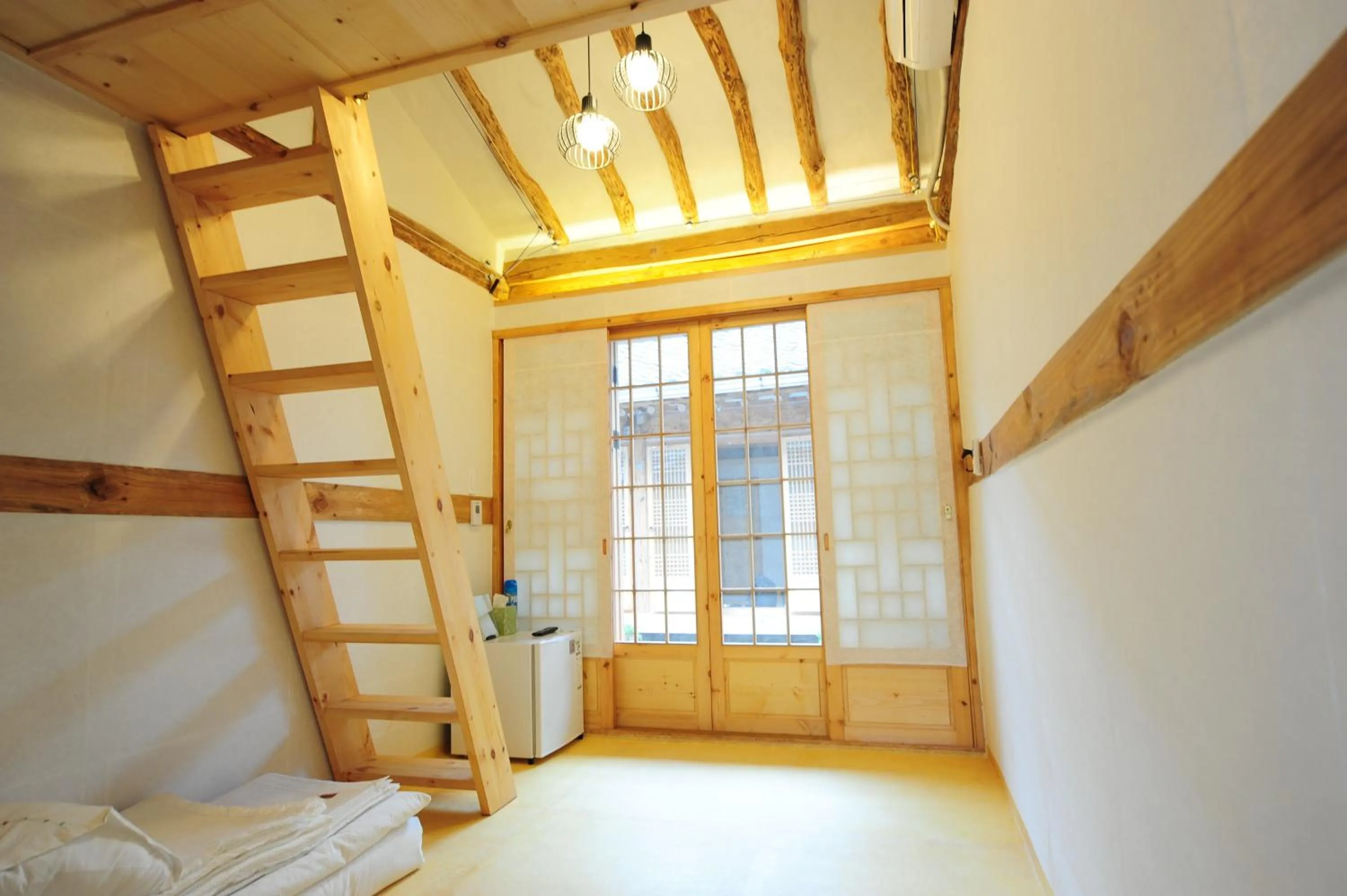 Day, Bed in GaEunChae