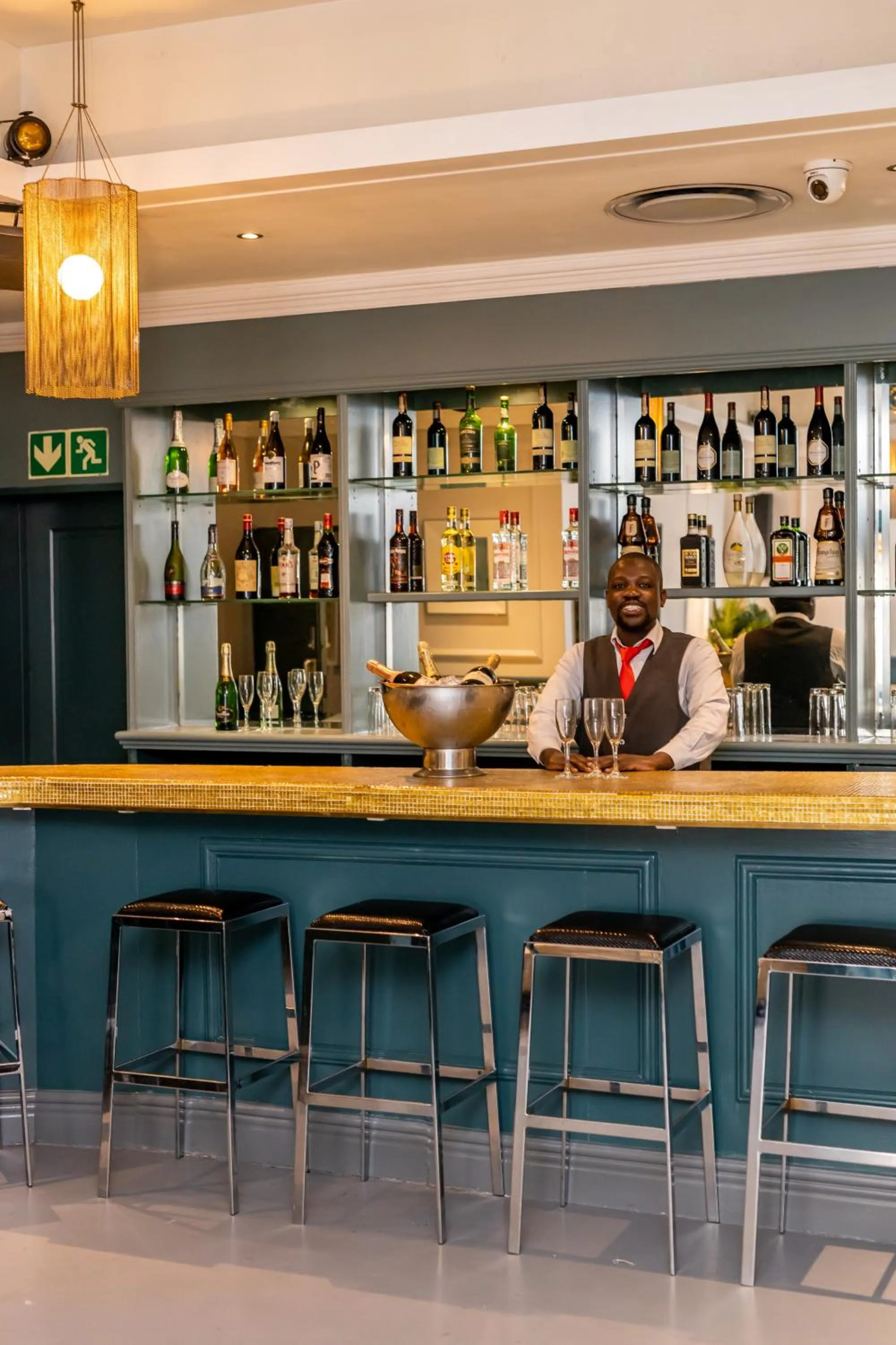 Nightclub / DJ in Grand Daddy Boutique Hotel