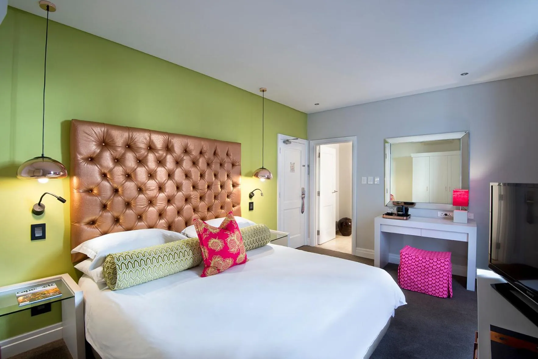 Bedroom, Bed in Grand Daddy Boutique Hotel