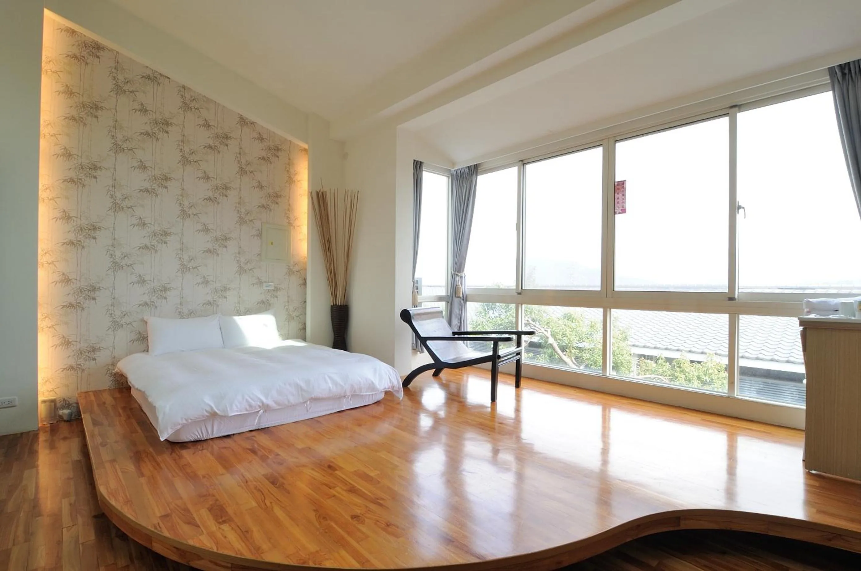 Photo of the whole room, Bed in Sanyi Happiness B&B