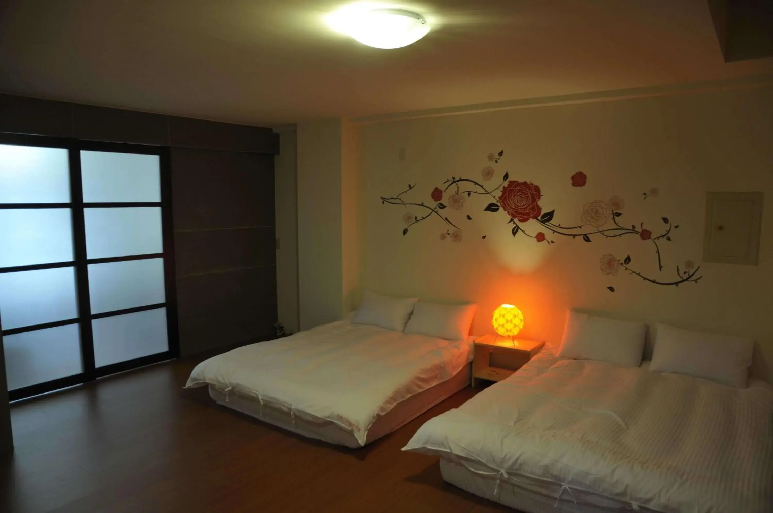 Family Room with Balcony (No Pet allowed) in Sanyi Happiness B&B Family Room with Balcony (No Pet allowed) in Sanyi Happiness B&B