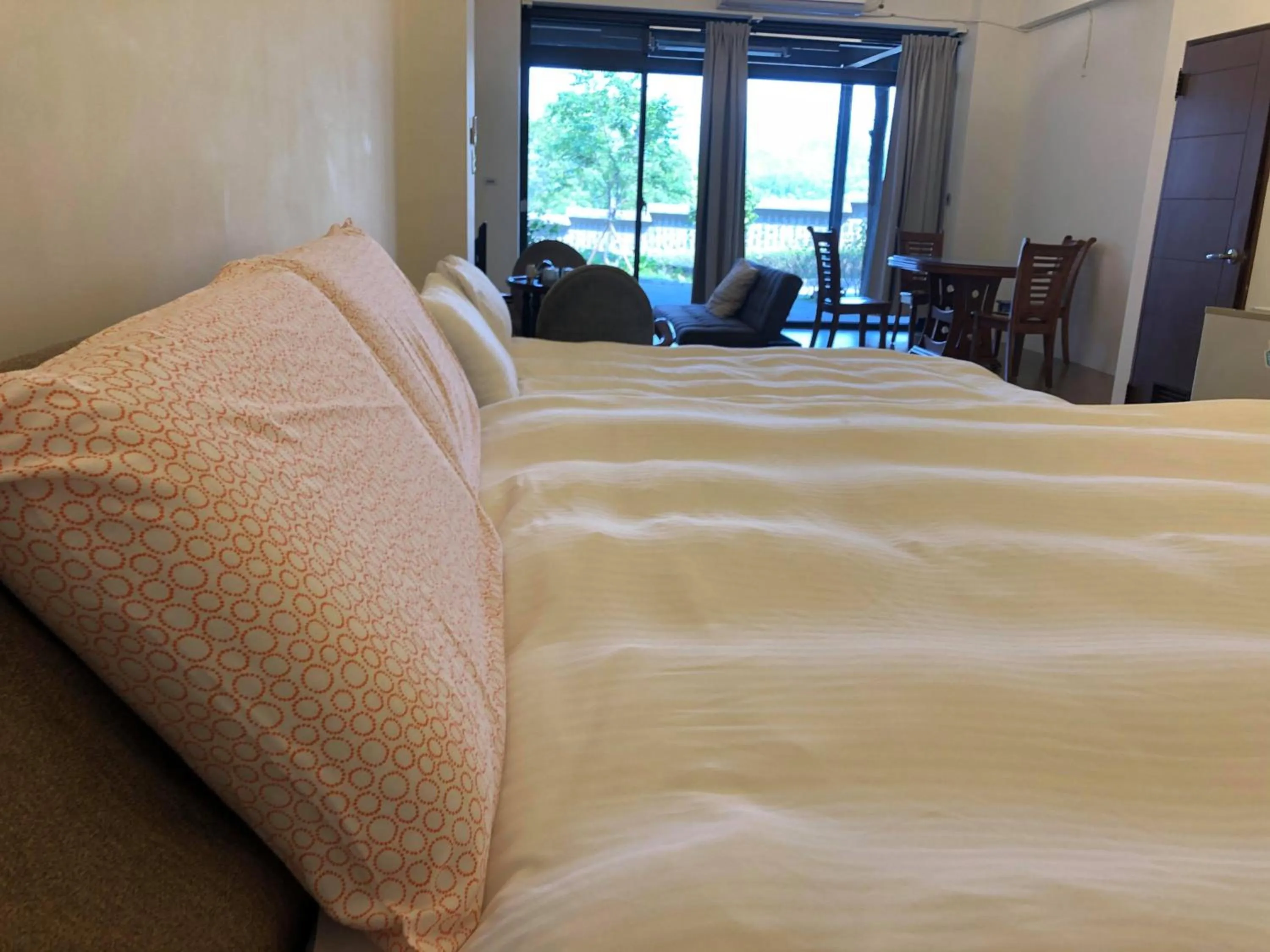 Bed in Sanyi Happiness B&B