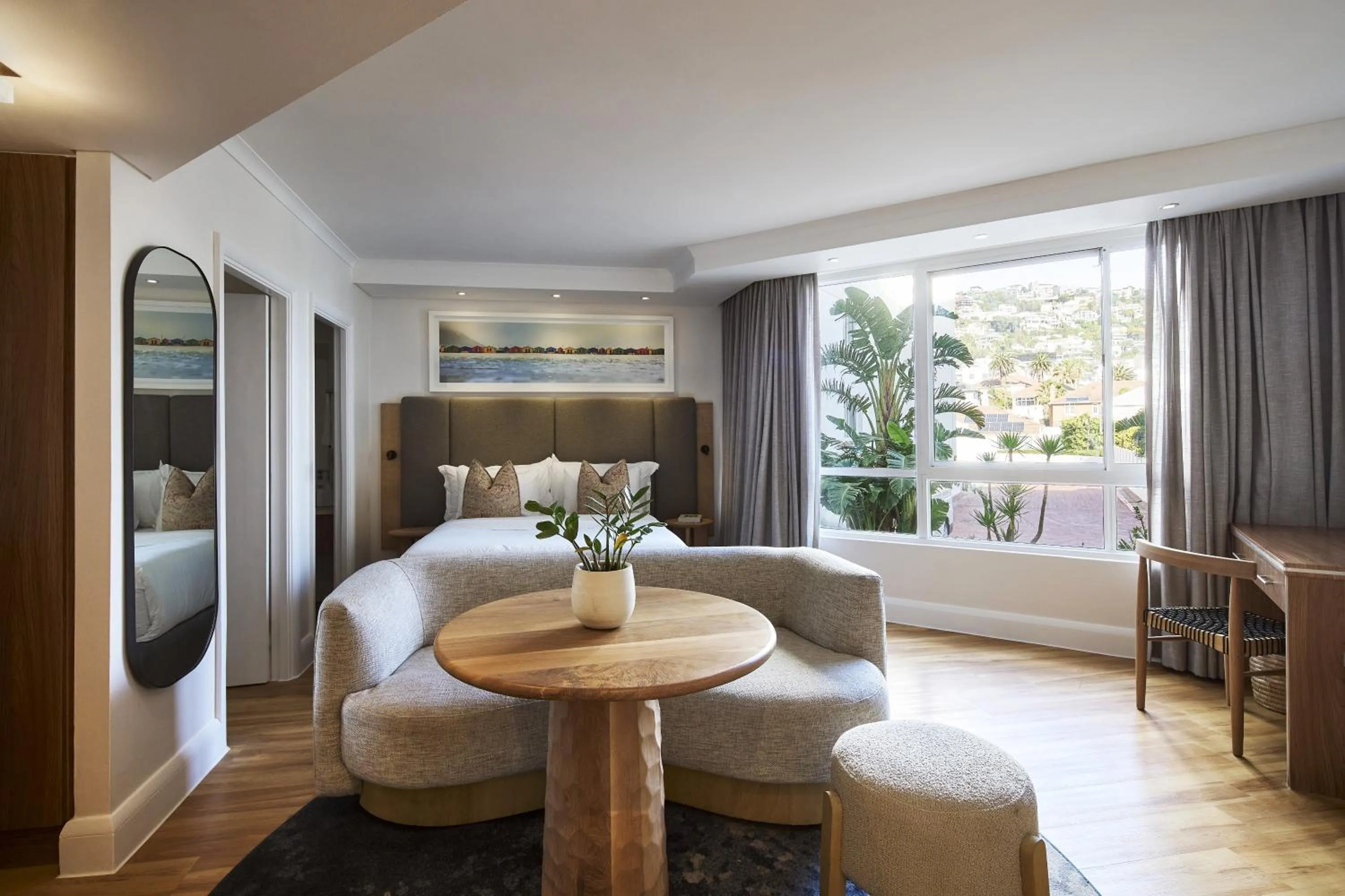 Bedroom, Bed in President Hotel