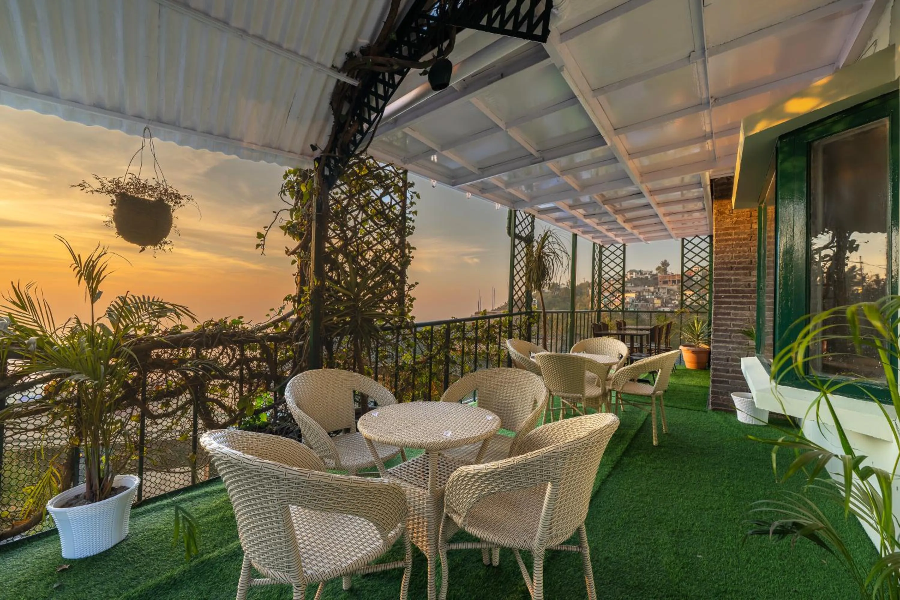 Kasauli Residency Near Mall road Kasauli