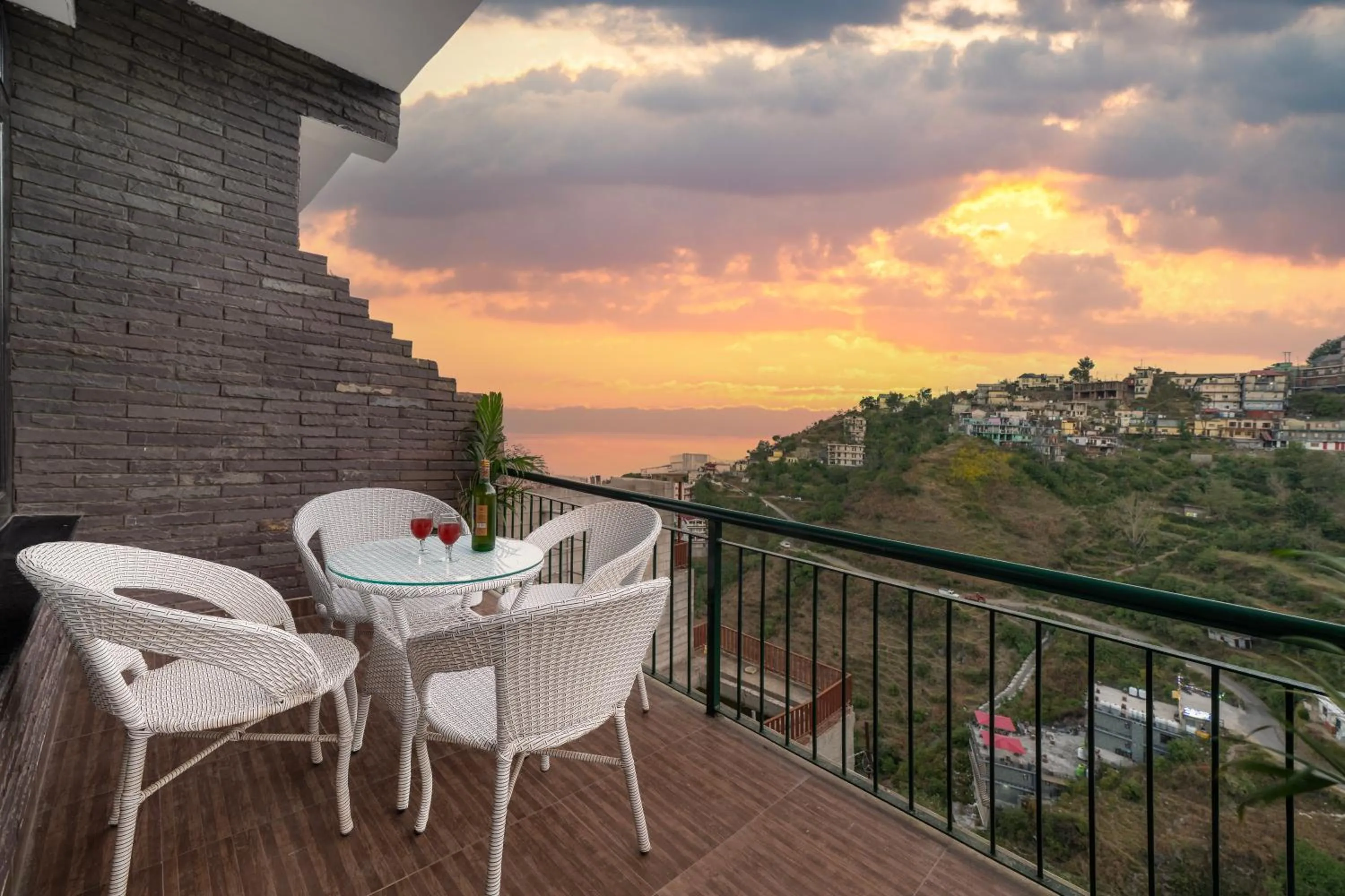 Kasauli Residency Near Mall road Kasauli