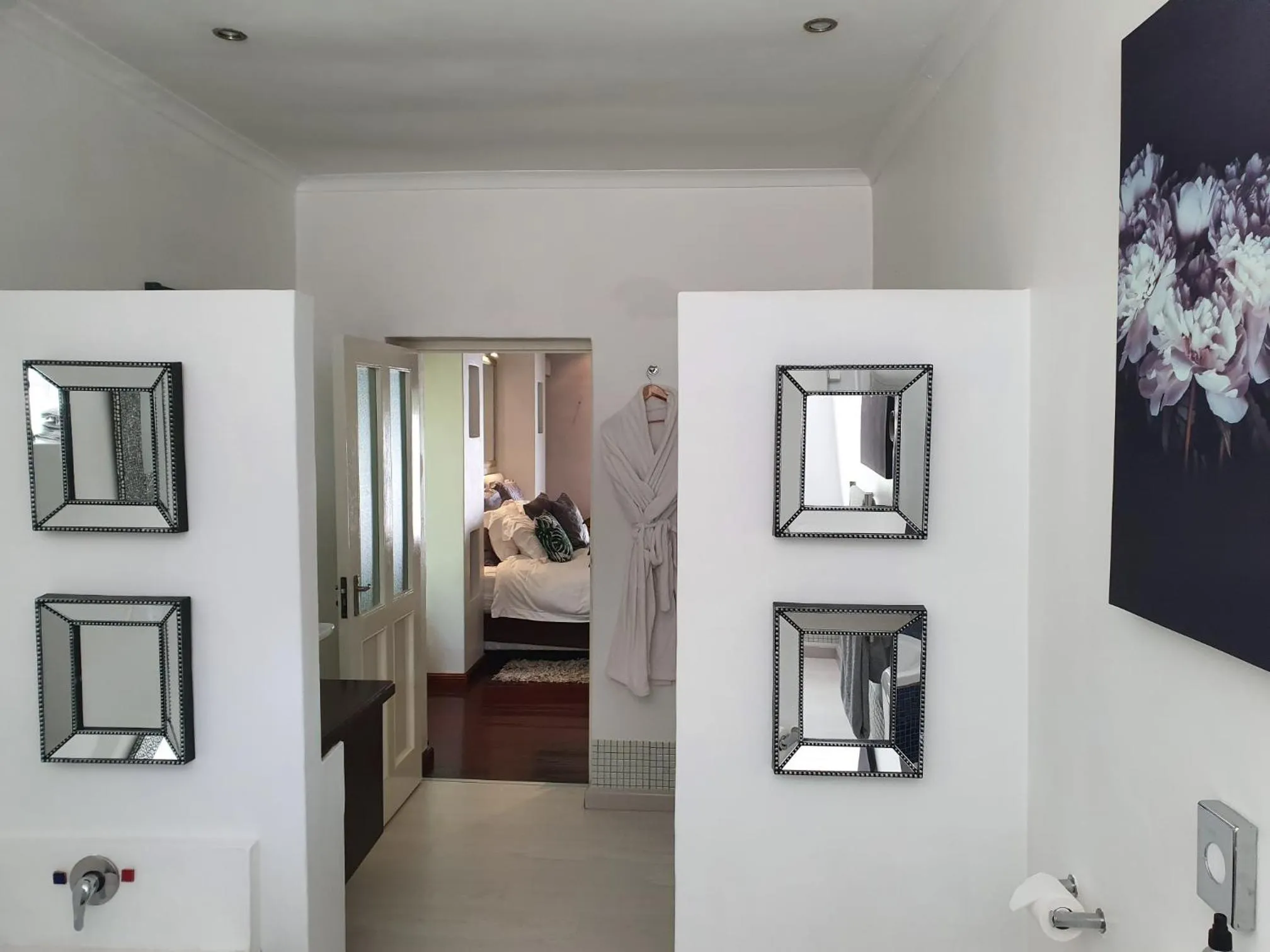 Bathroom, Bed in De Kloof Heritage Estate and Wellness