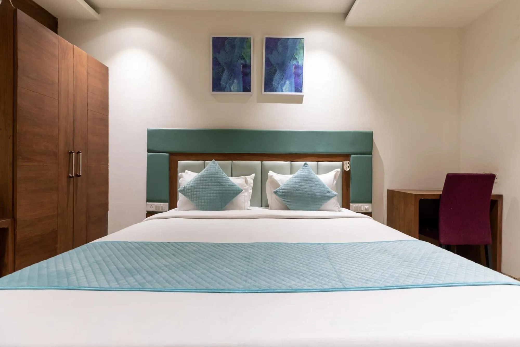 Bed in FabHotel The Oasis