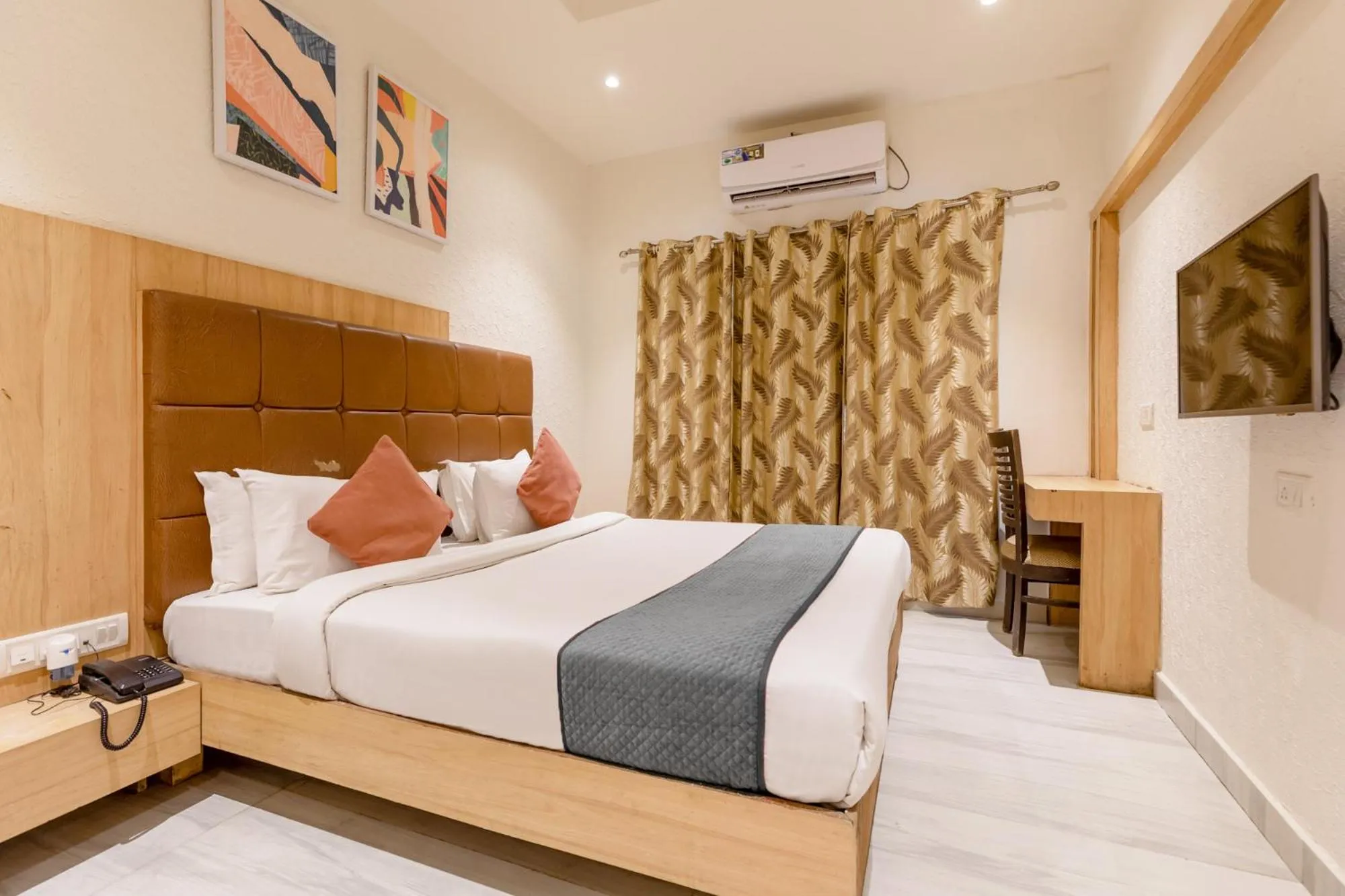 Bed in FabHotel Prime The Oasis