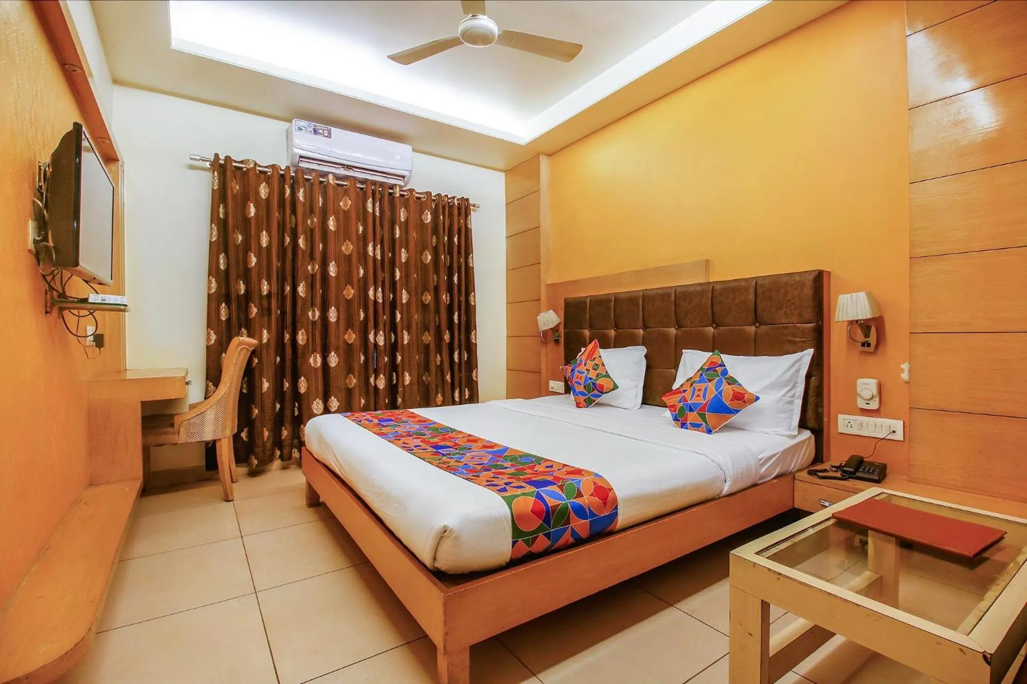 Bed in FabHotel The Oasis - Maharana Praatap Nagar