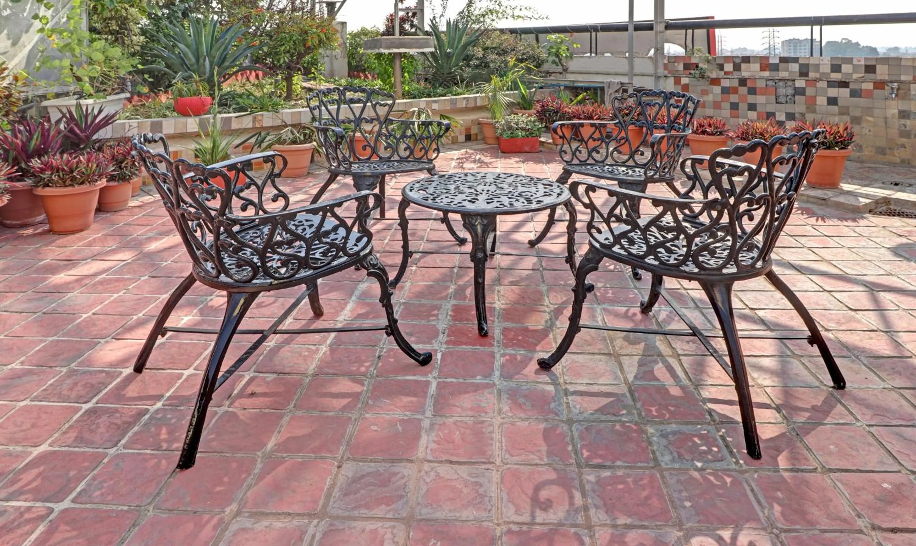 Dining area in Treebo Sky 5