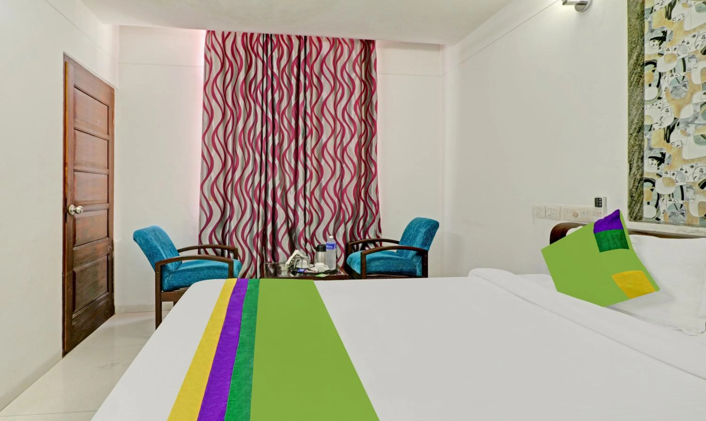 Bedroom, Bed in Treebo Sky 5