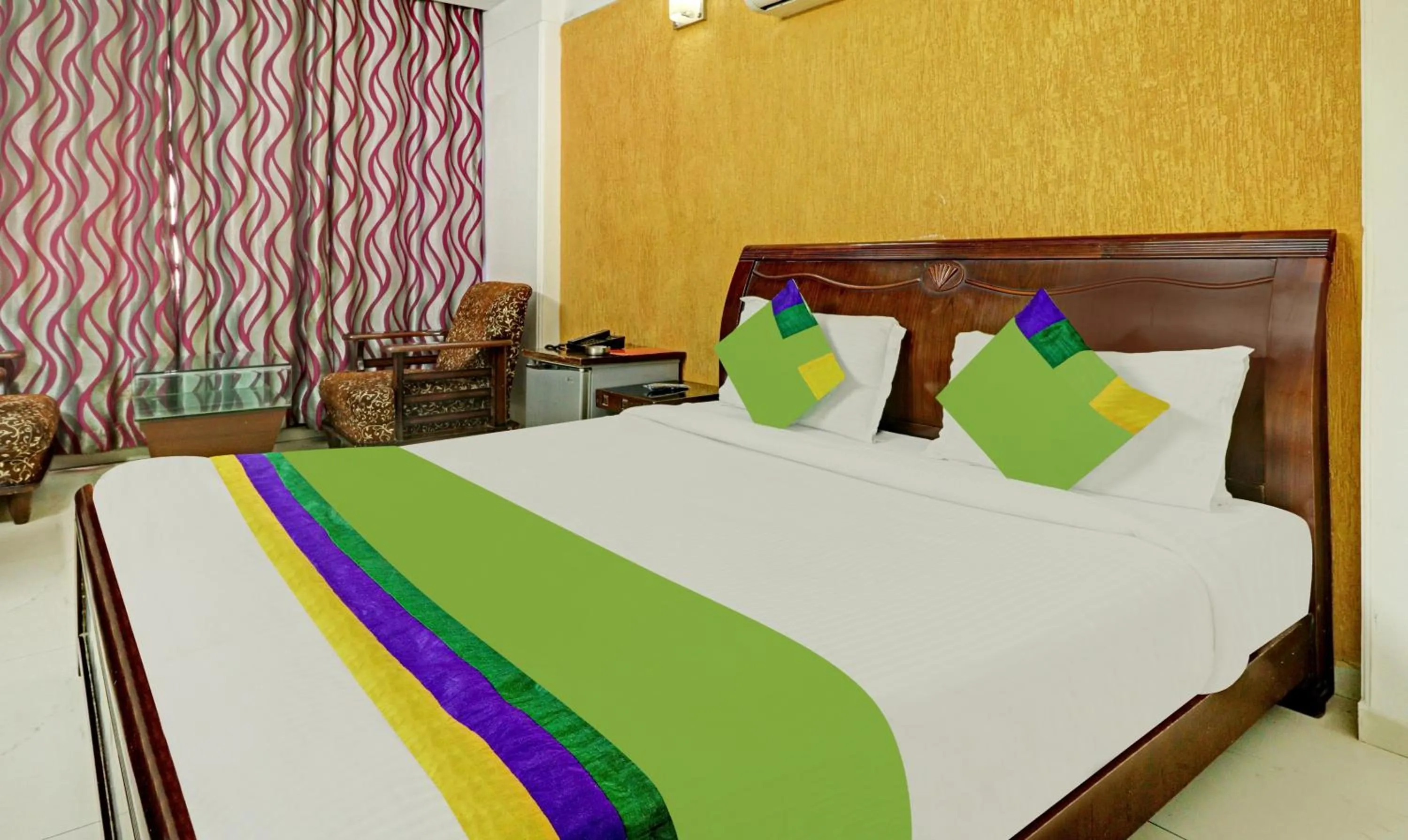 Bedroom, Bed in Treebo Sky 5