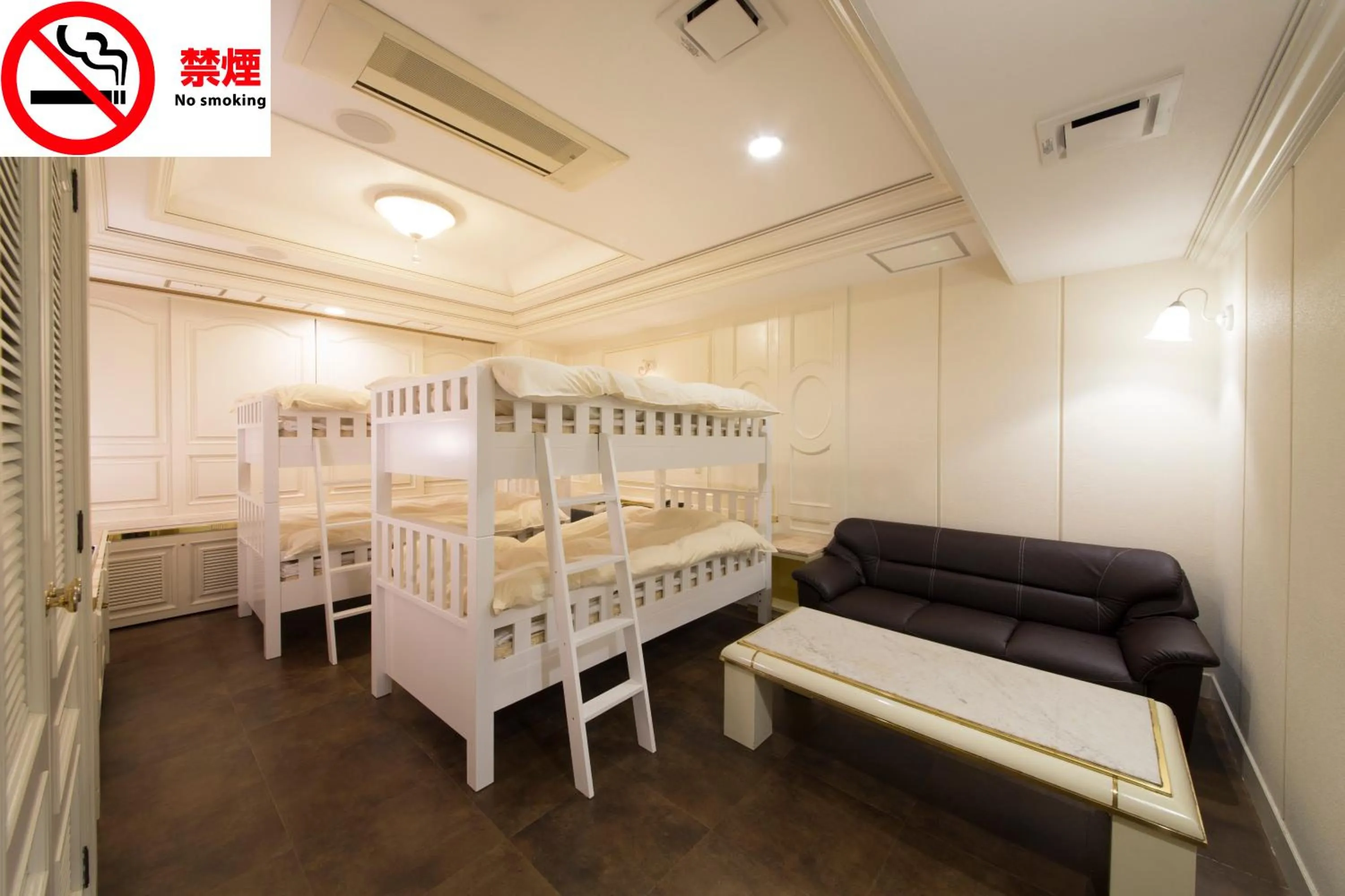 Photo of the whole room in Hotel Beni East (Adult Only)